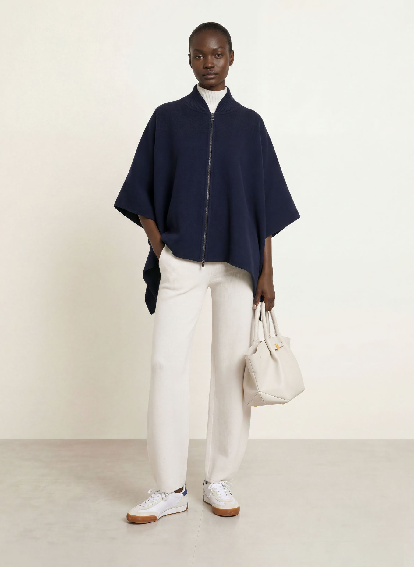BOGNER Cape NELLIE: DUNKELBLAU