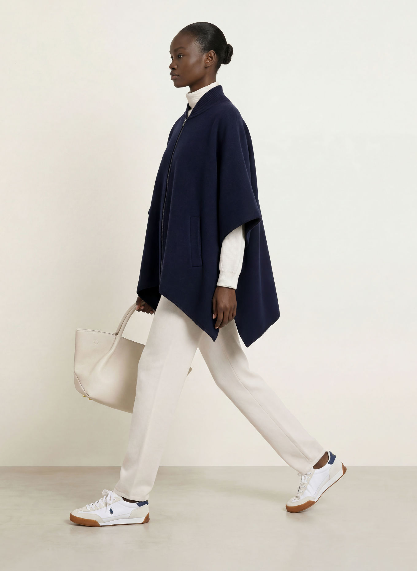 BOGNER Cape NELLIE: DUNKELBLAU