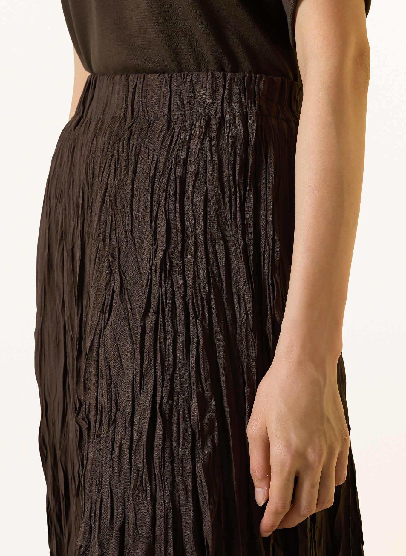 monari Pleated skirt: DARK BROWN