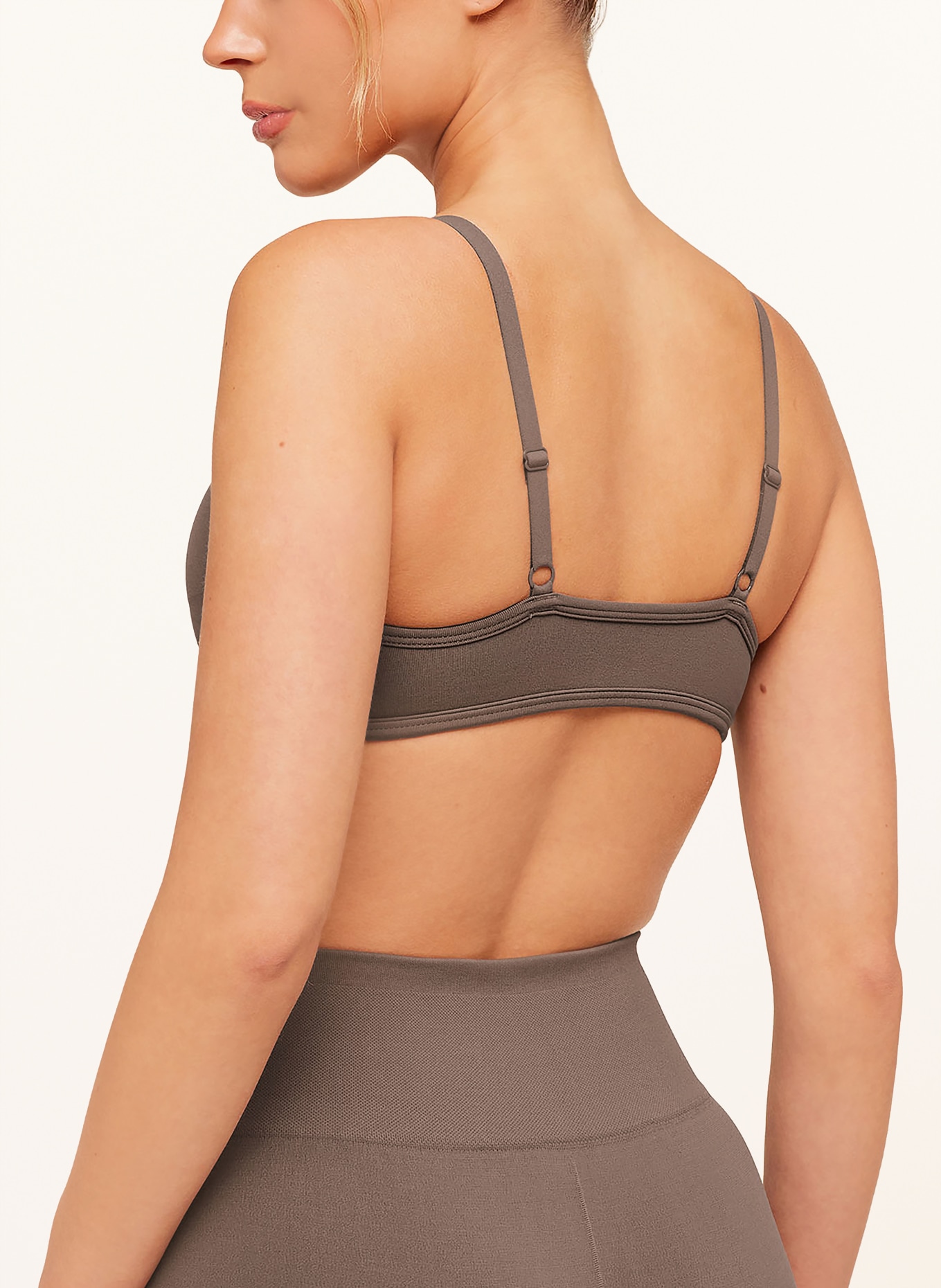 GYMSHARK Soutien-gorge de sport SOFT SCULPT: TAUPE
