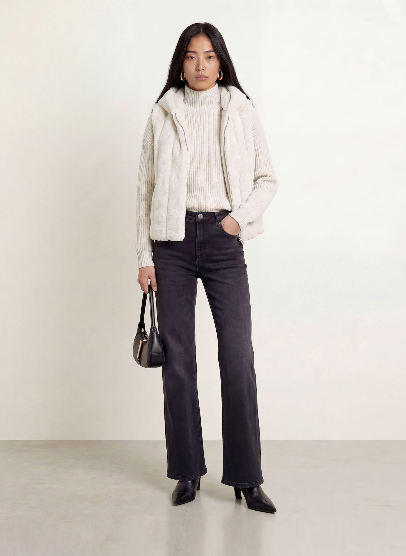 GUESS Kunstfell-Weste SOPHY: ECRU