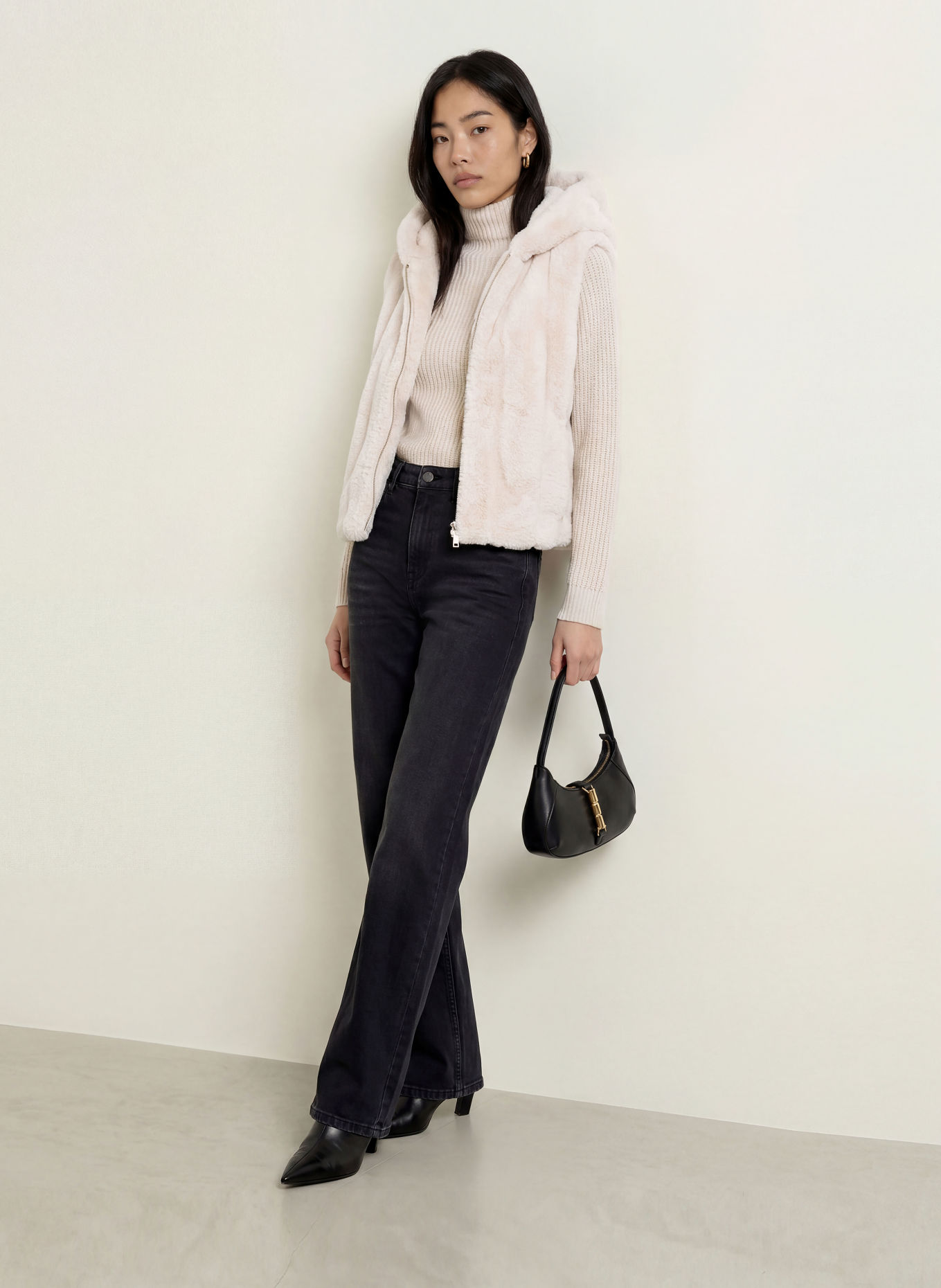 GUESS Kunstfell-Weste SOPHY: ECRU
