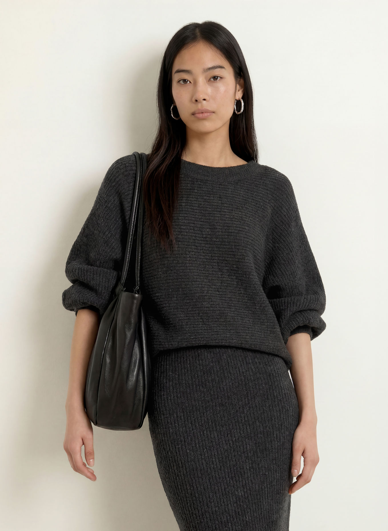 GUESS EMILY Cropped Sweater: DARK GRAY
