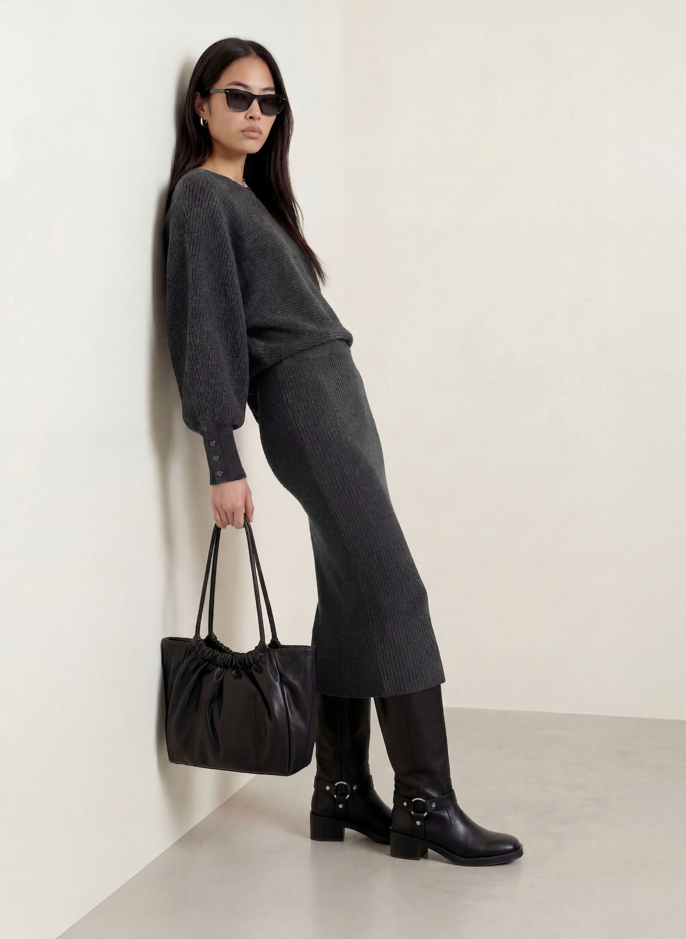 GUESS EMILY Cropped Sweater: DARK GRAY