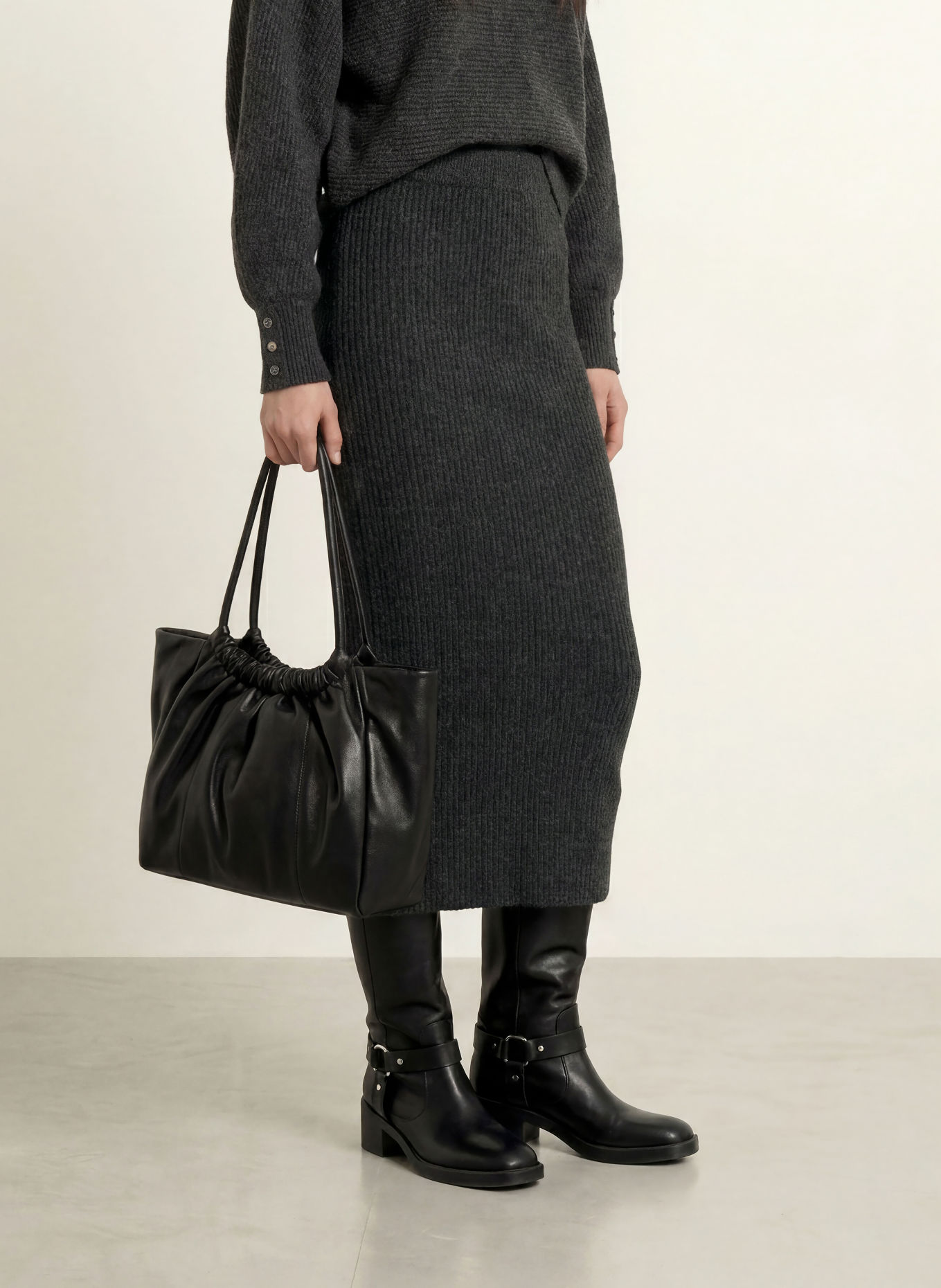 GUESS EMILY Knit Skirt: DARK GRAY