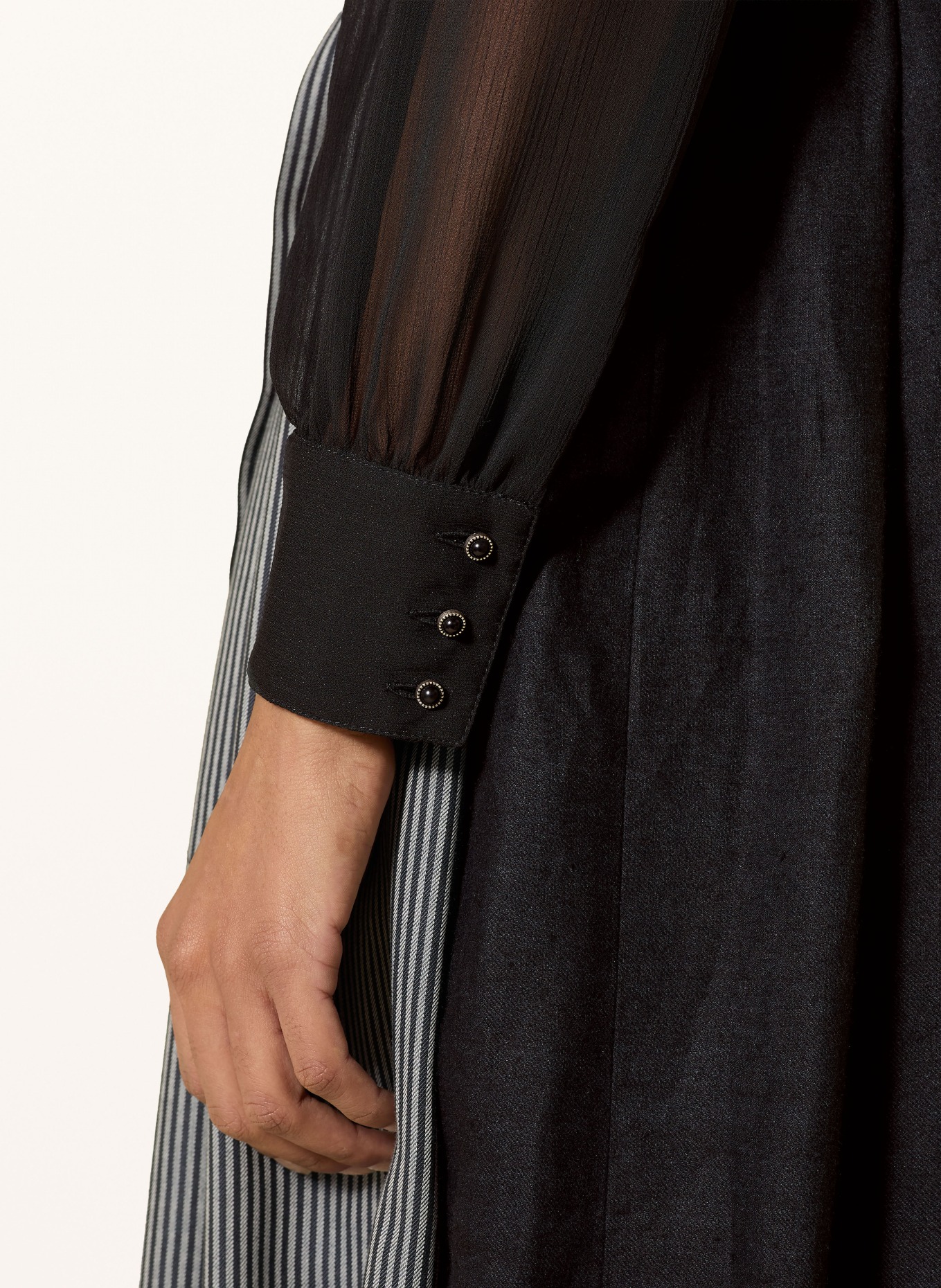 WALDORFF Dirndlbluse: SCHWARZ