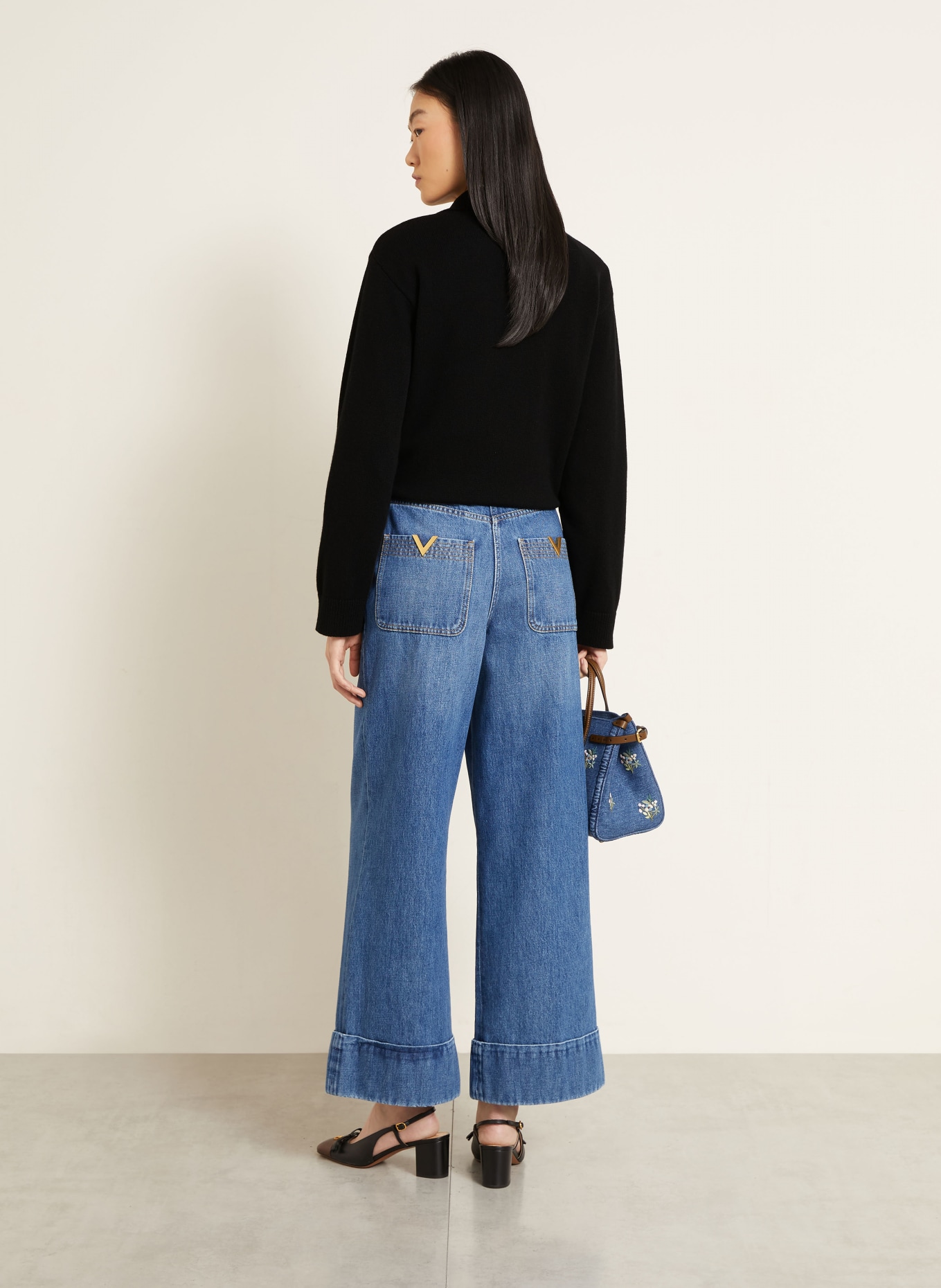 VALENTINO Cashmere Sweater SOLID: BLACK