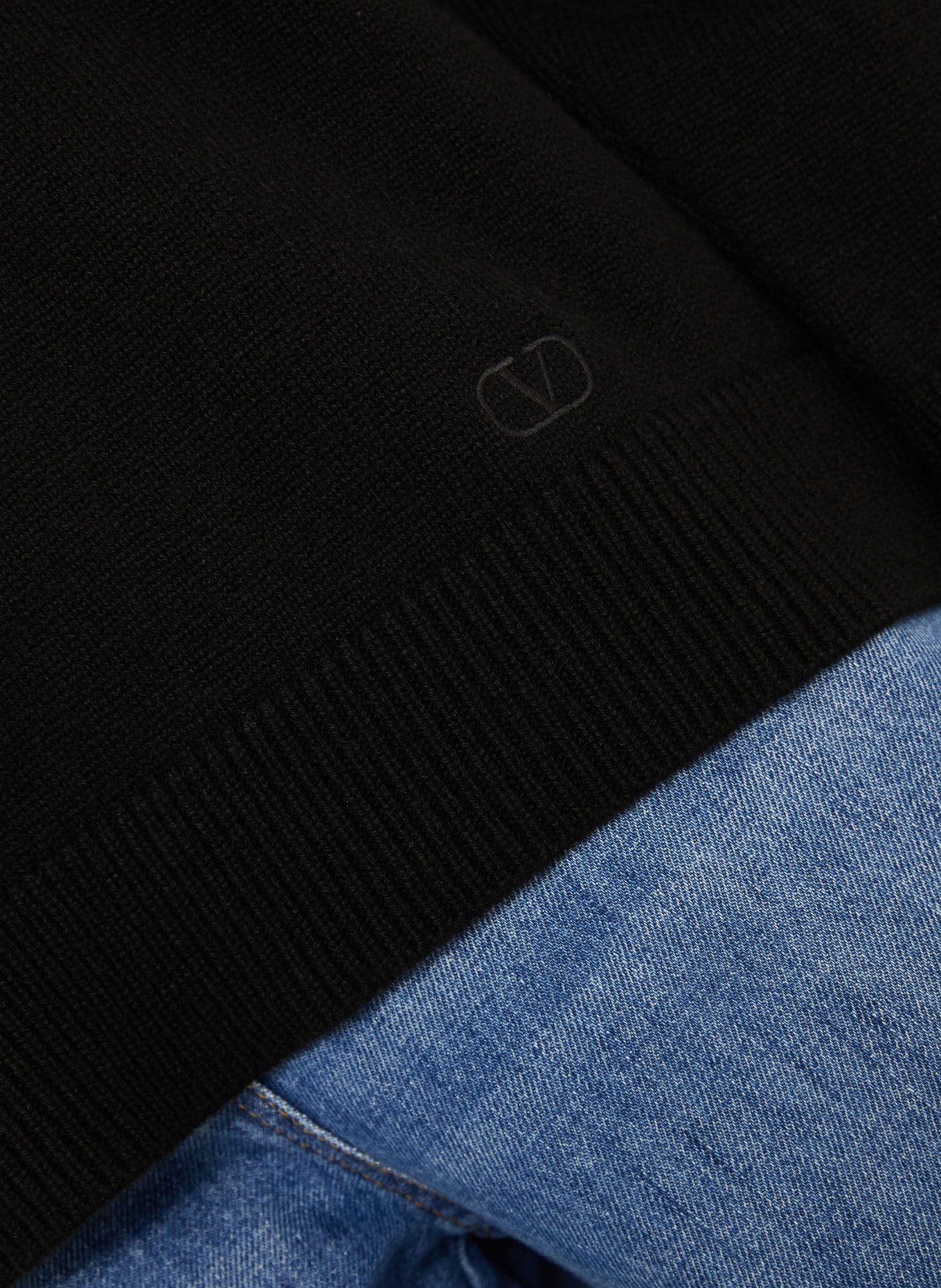 VALENTINO Cashmere Sweater SOLID: BLACK