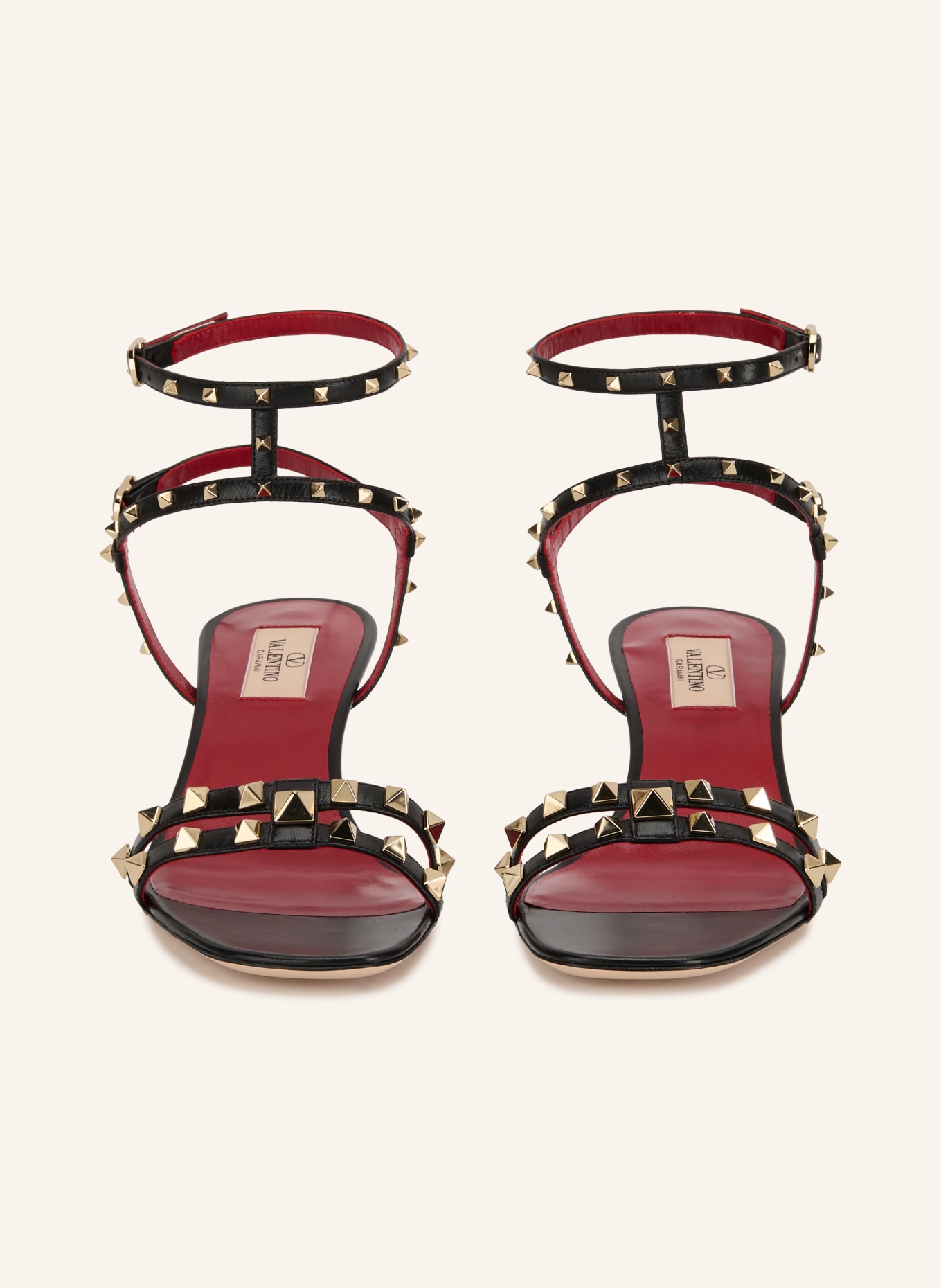 VALENTINO GARAVANI ROCKSTUD studded sandals: BLACK / GOLD