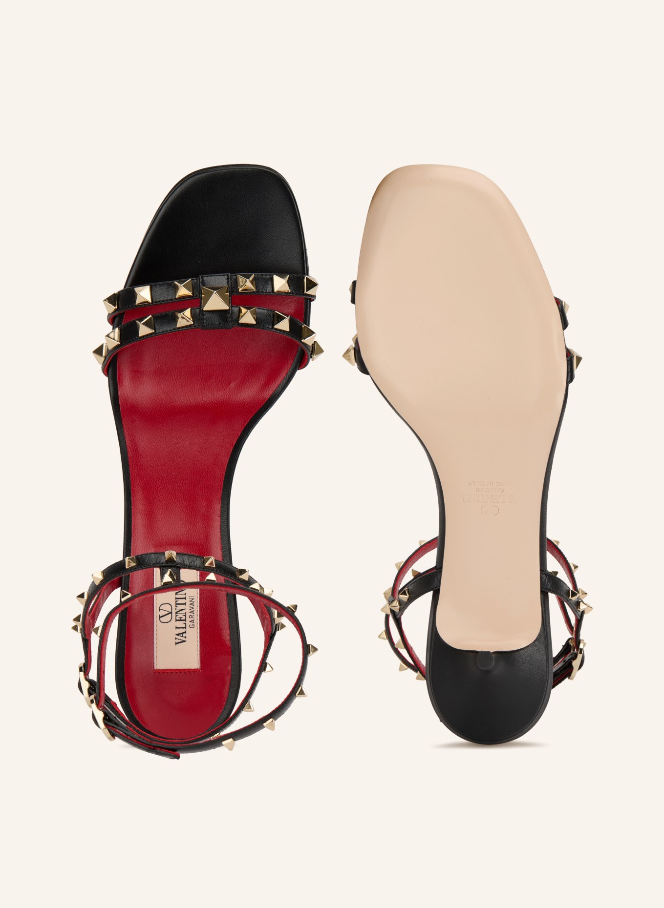 VALENTINO GARAVANI ROCKSTUD studded sandals: BLACK / GOLD