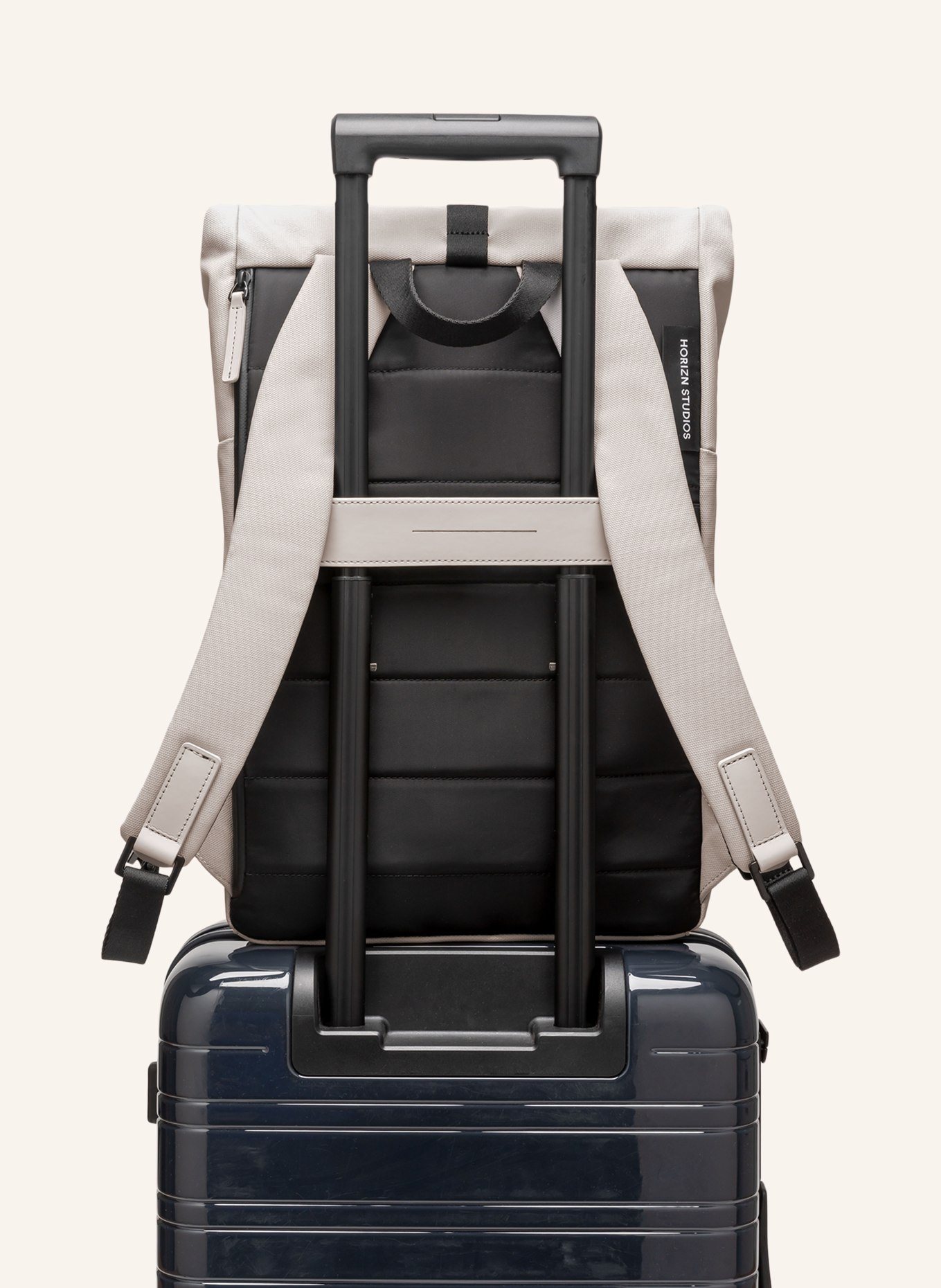 HORIZN STUDIOS Sac à dos SOFO 22 l avec compartiment pour ordinateur portable: GRIS CLAIR