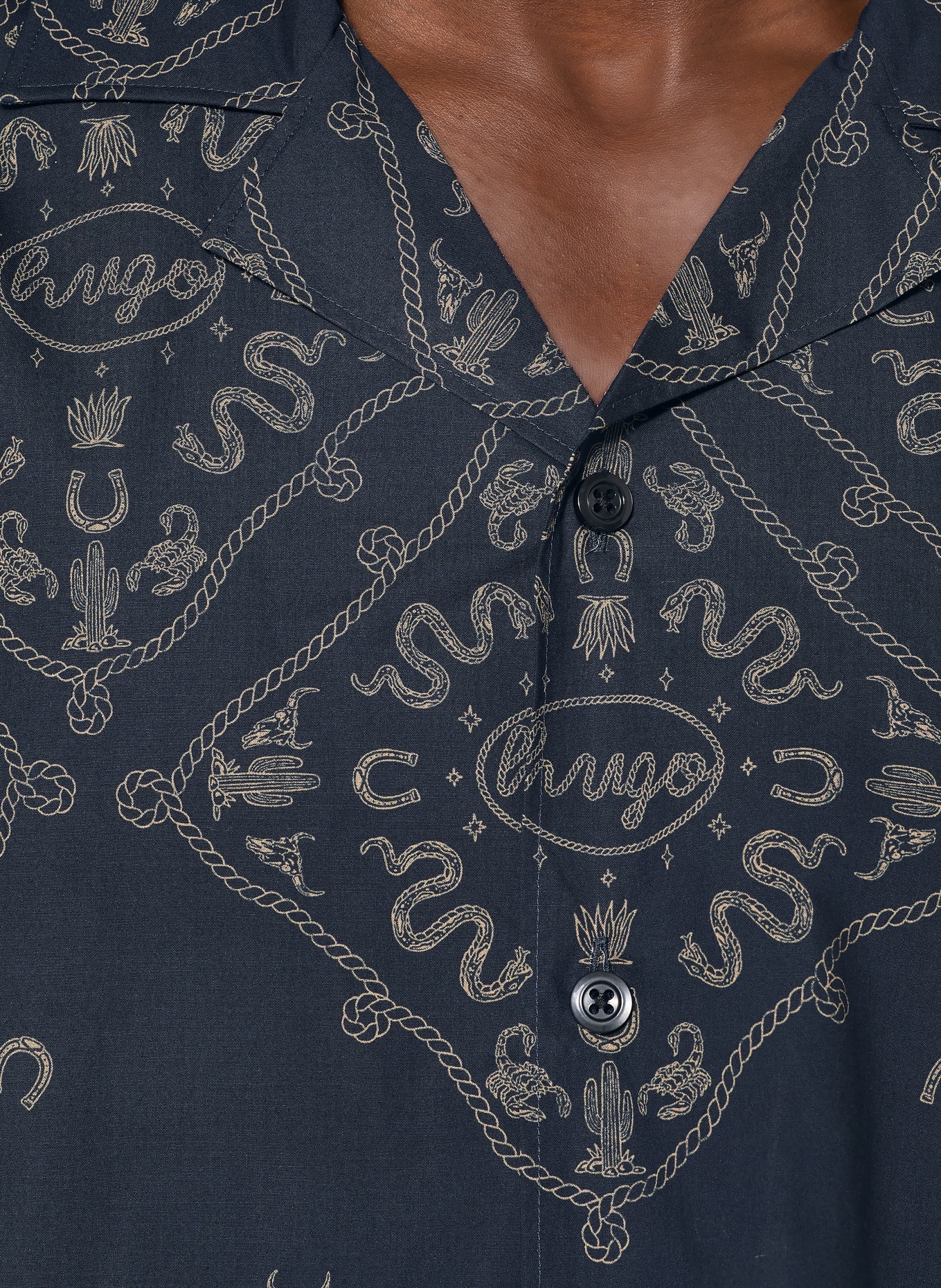 HUGO ELIGINO Comfort Fit Resort Shirt: DARK BLUE / LIGHT BROWN