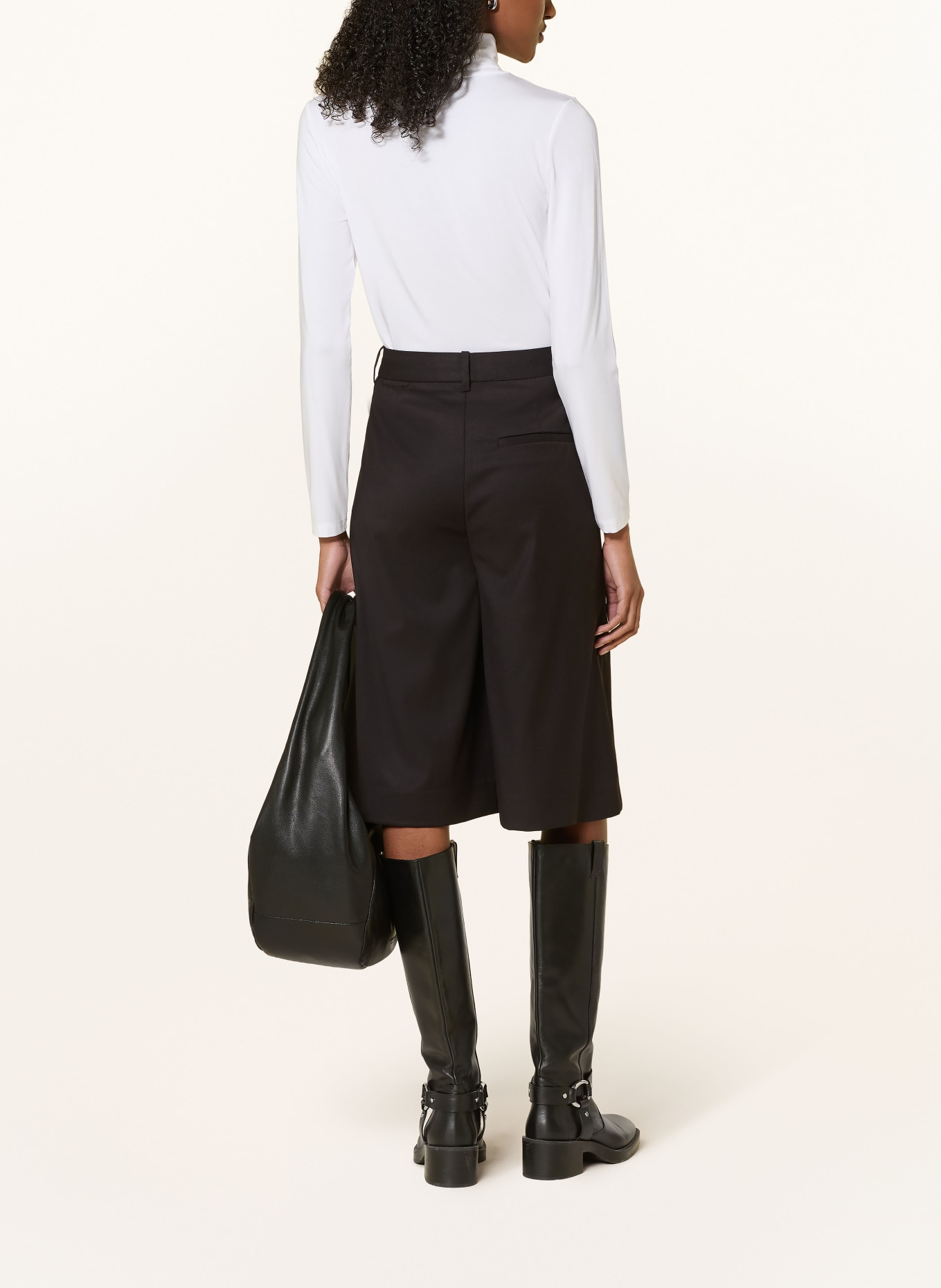 darling harbour Turtleneck shirt: WHITE