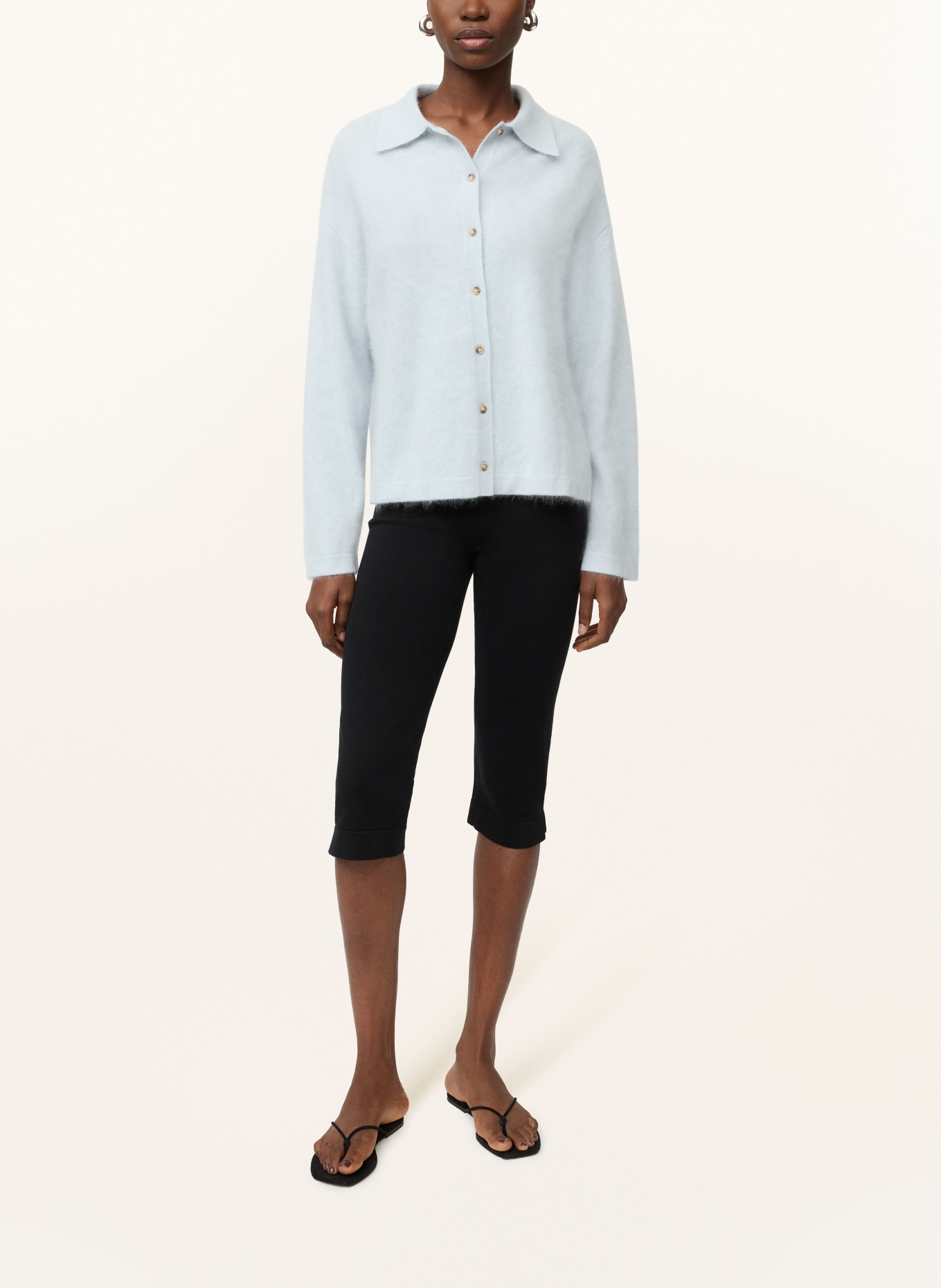 SOFT GOAT Strickjacke aus Cashmere: HELLBLAU