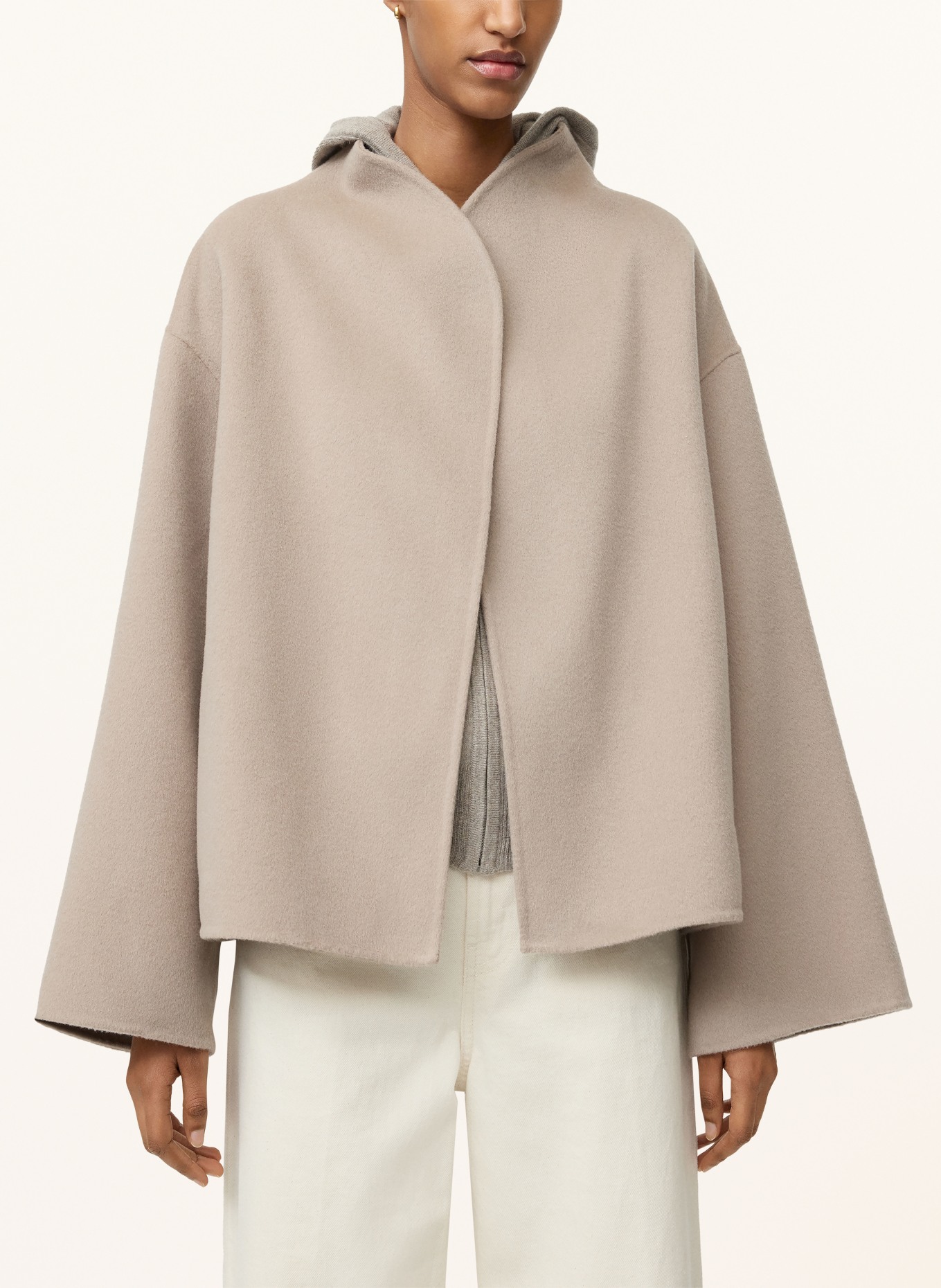 SOFT GOAT Jacket: TAUPE