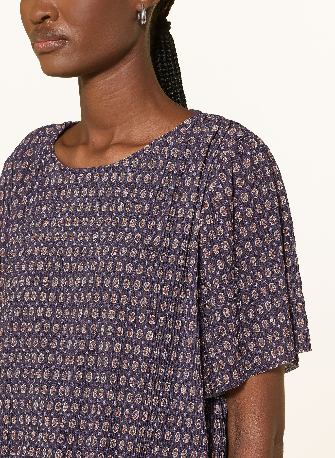 Rich & Royal Blus: MÖRKLILA