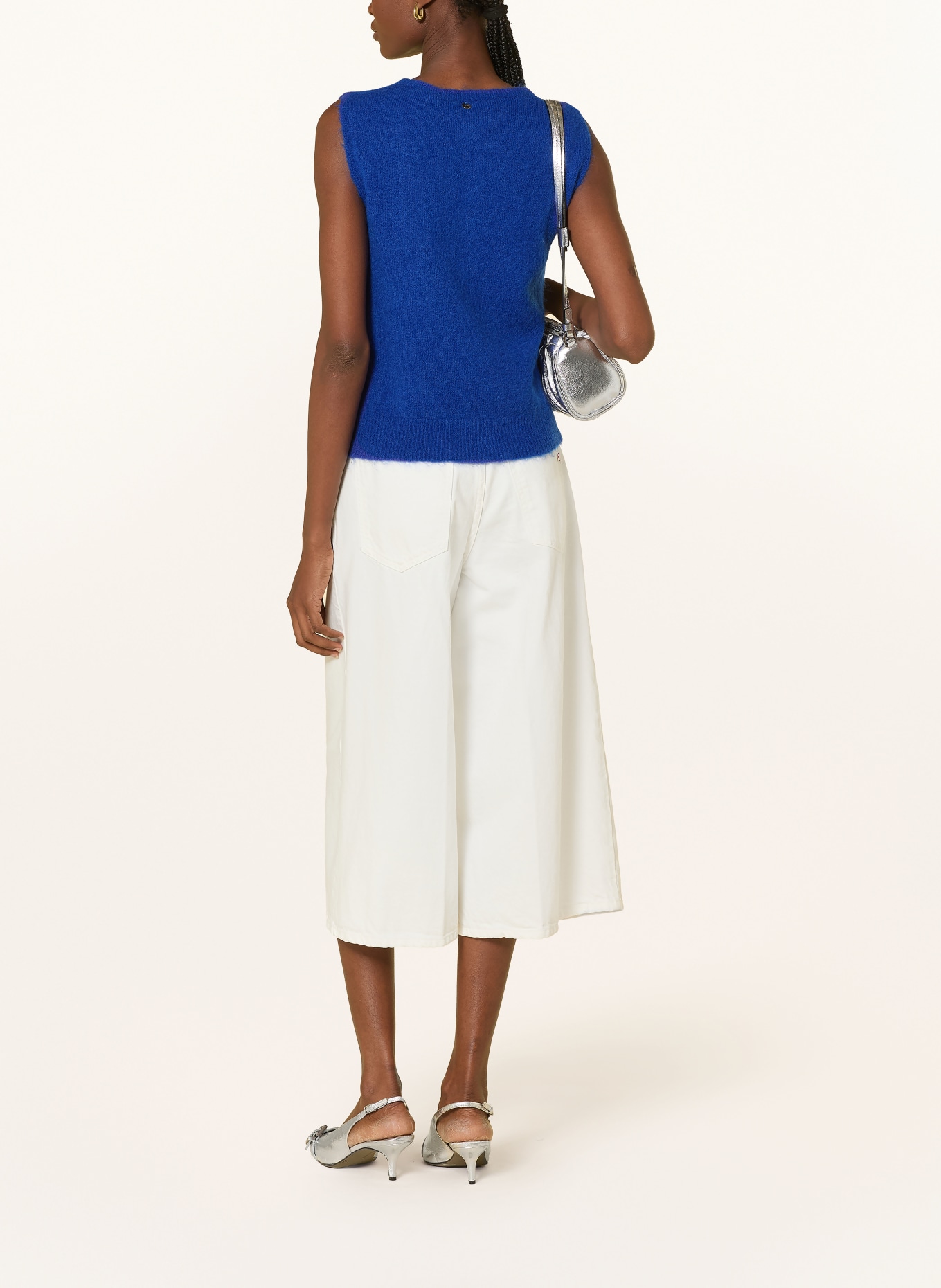 Rich & Royal Knit vest: BLUE
