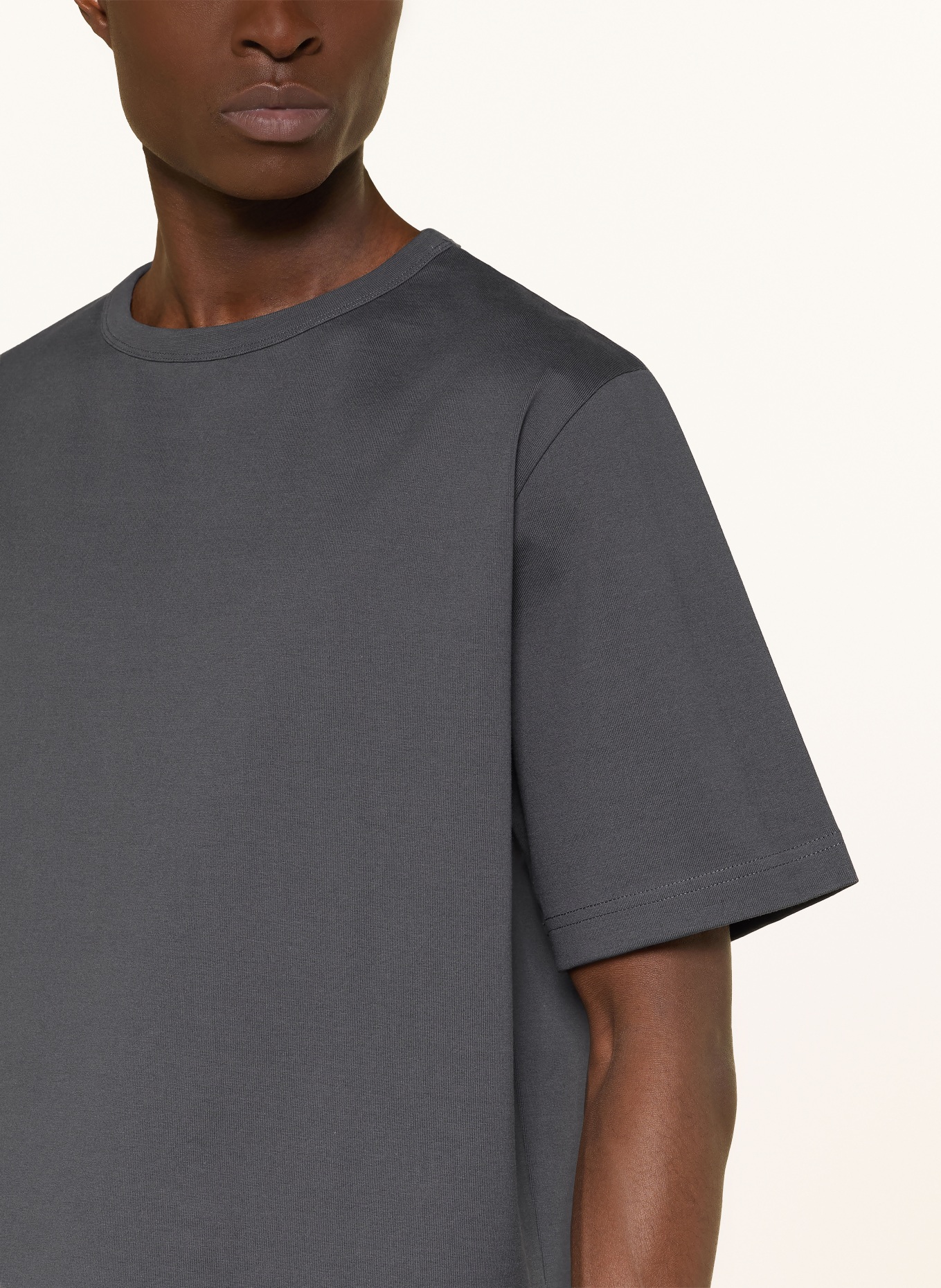 ARKET T-Shirt: GRAU