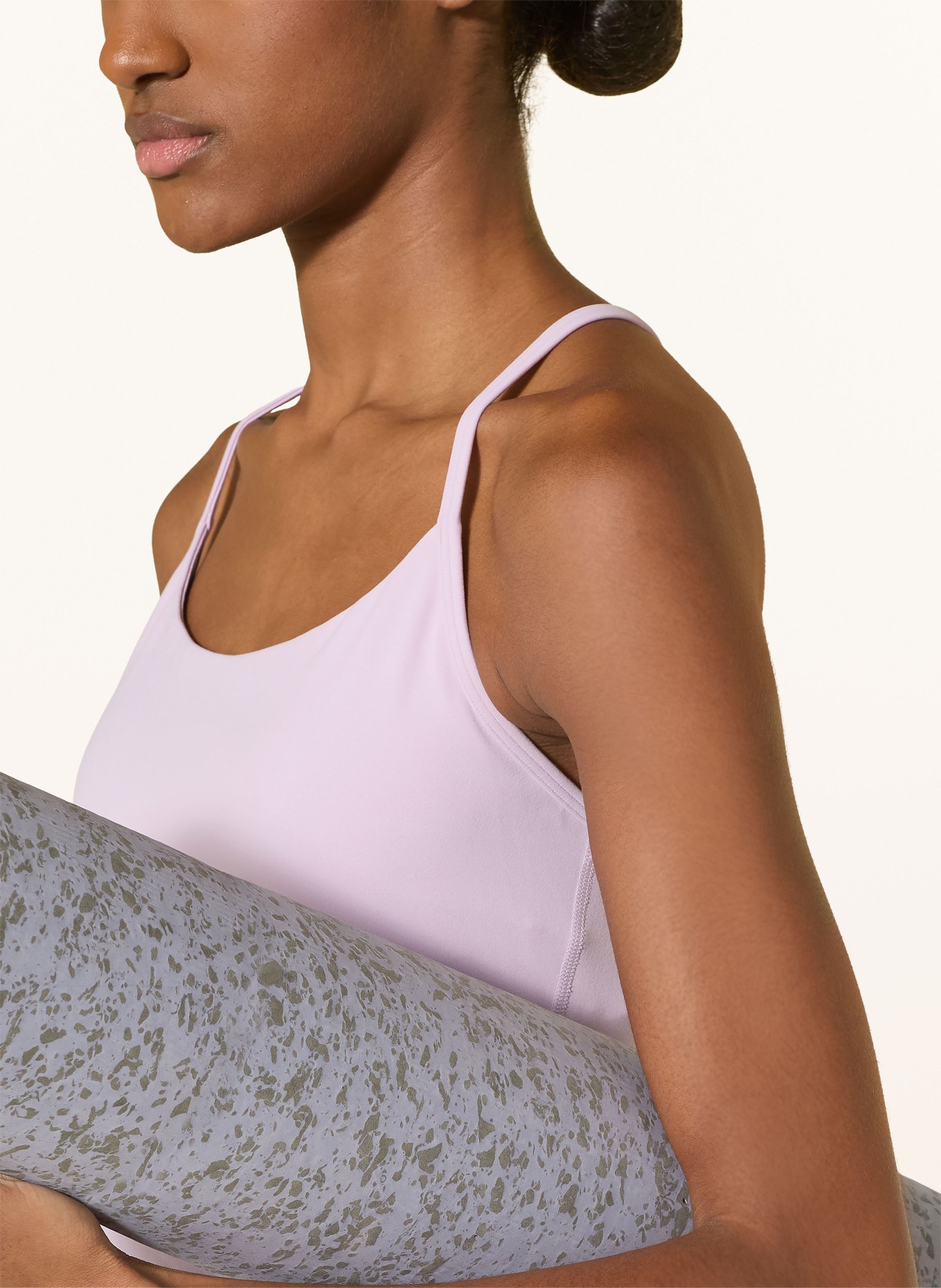 lululemon Yoga-Top FLOW Y B/C: HELLLILA