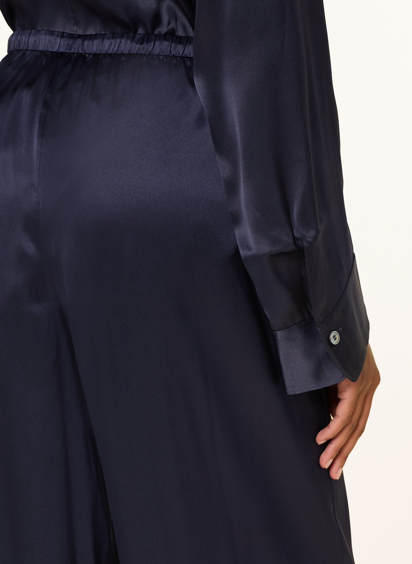 ARKET Satijnen broek van zijde: DONKERBLAUW