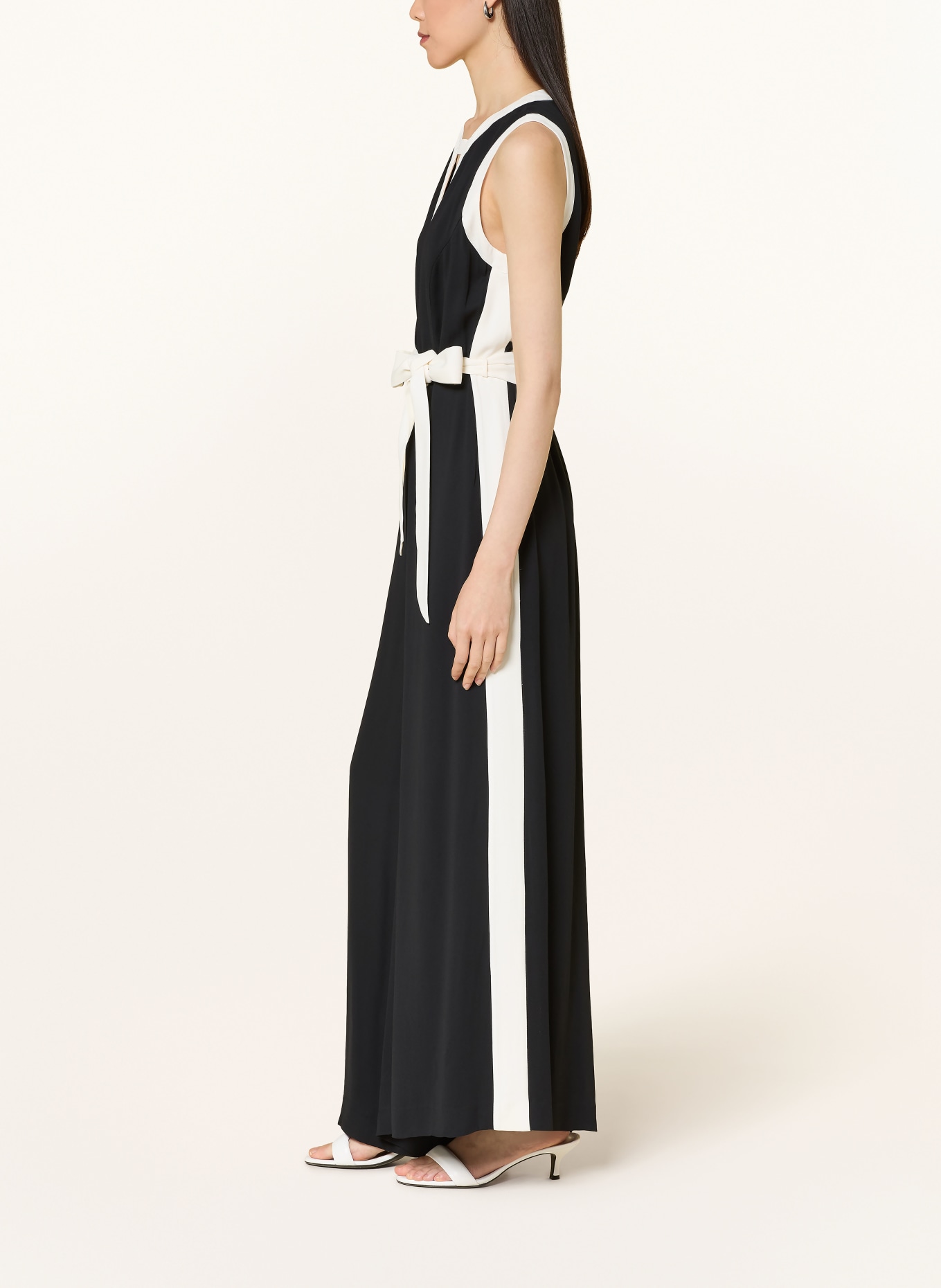 Phase Eight ELOWEN jumpsuit with braided trim: BLACK / WHITE