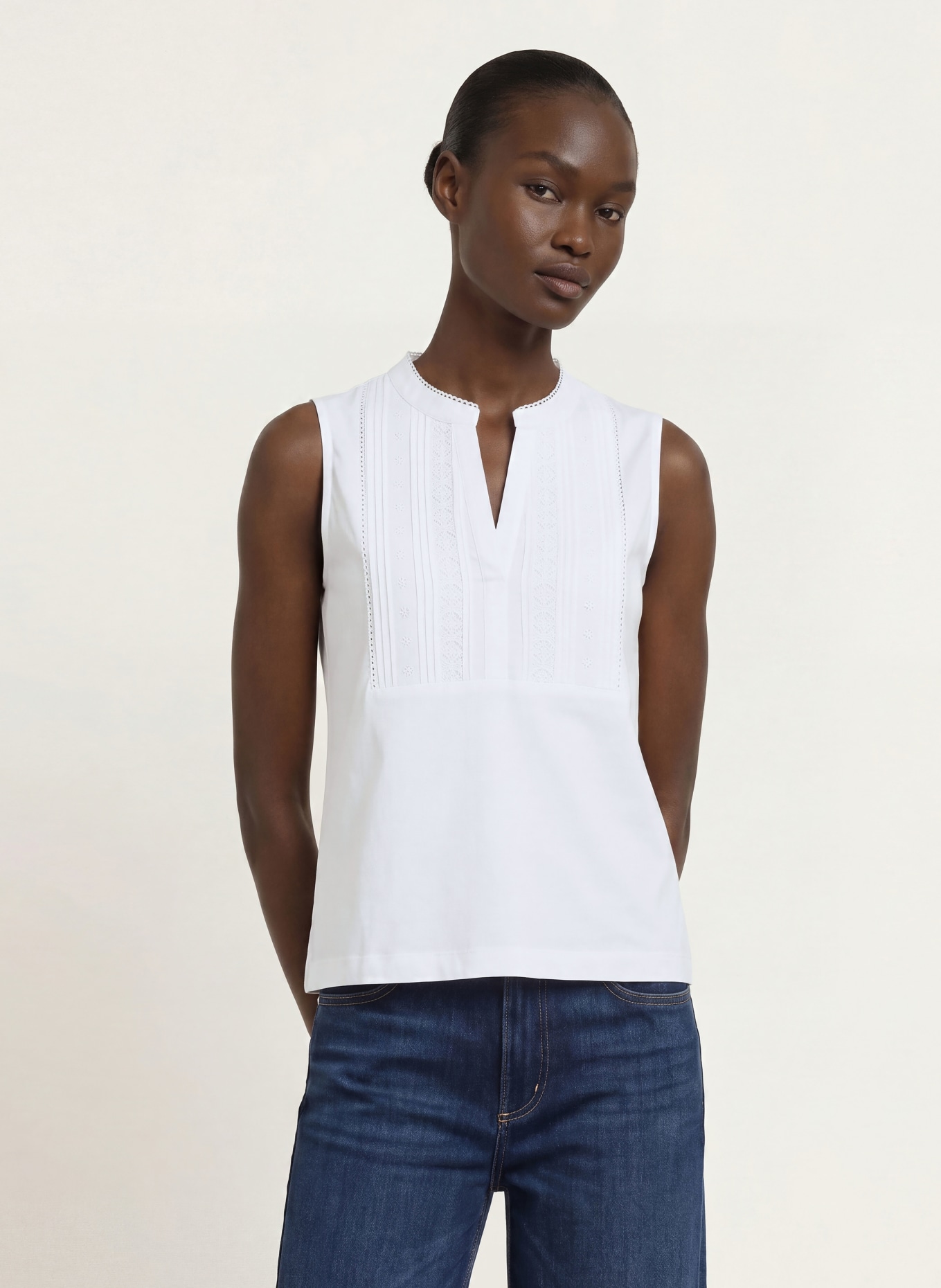 HOBBS Blusentop MILLIE mit Lochspitze: WEISS