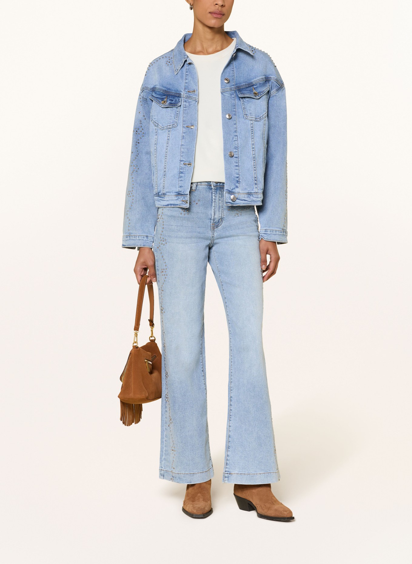 miss goodlife Flared Jeans mit Nieten: 24 BLUE