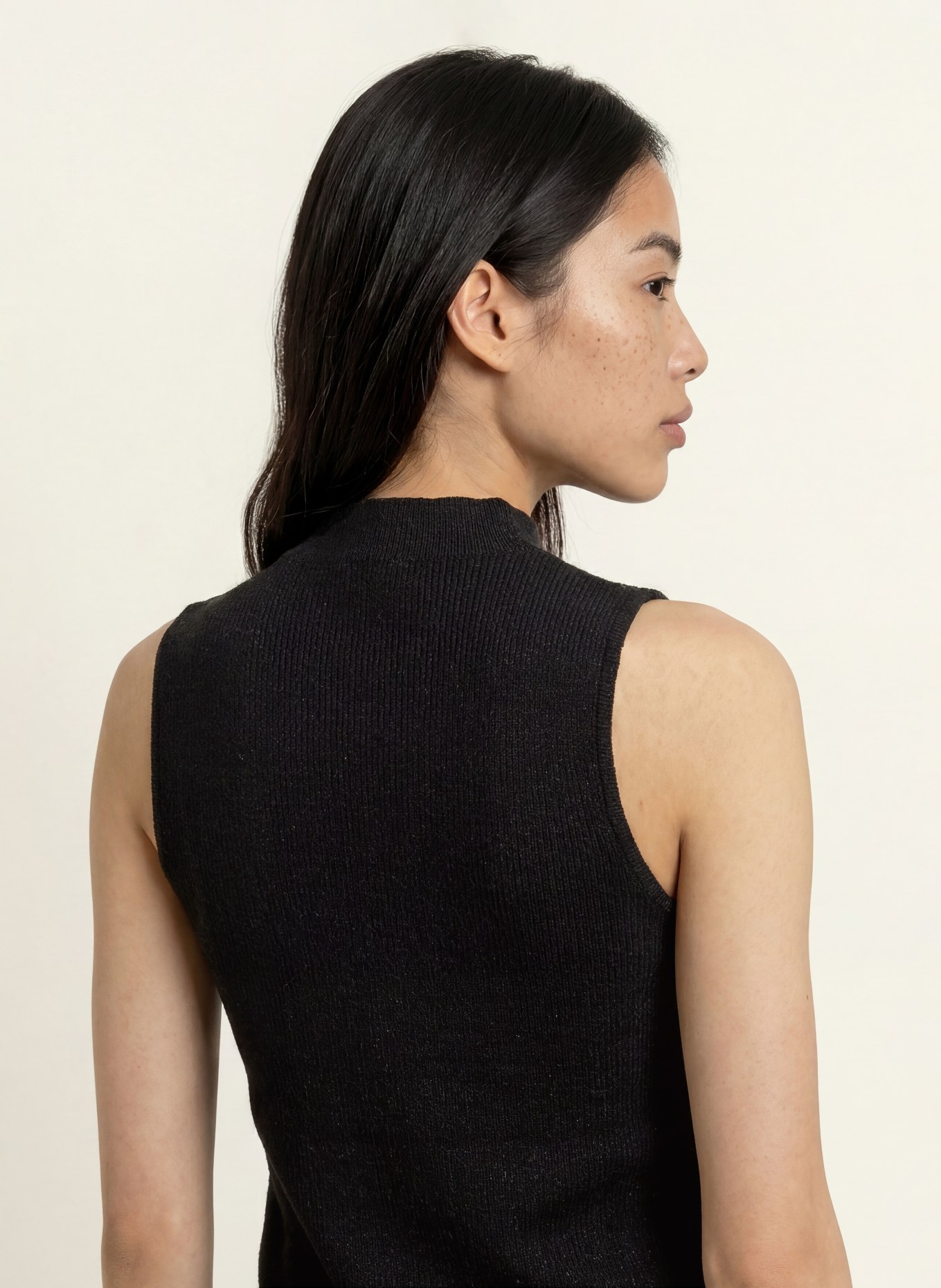 OPUS Top IVARO: CZARNY