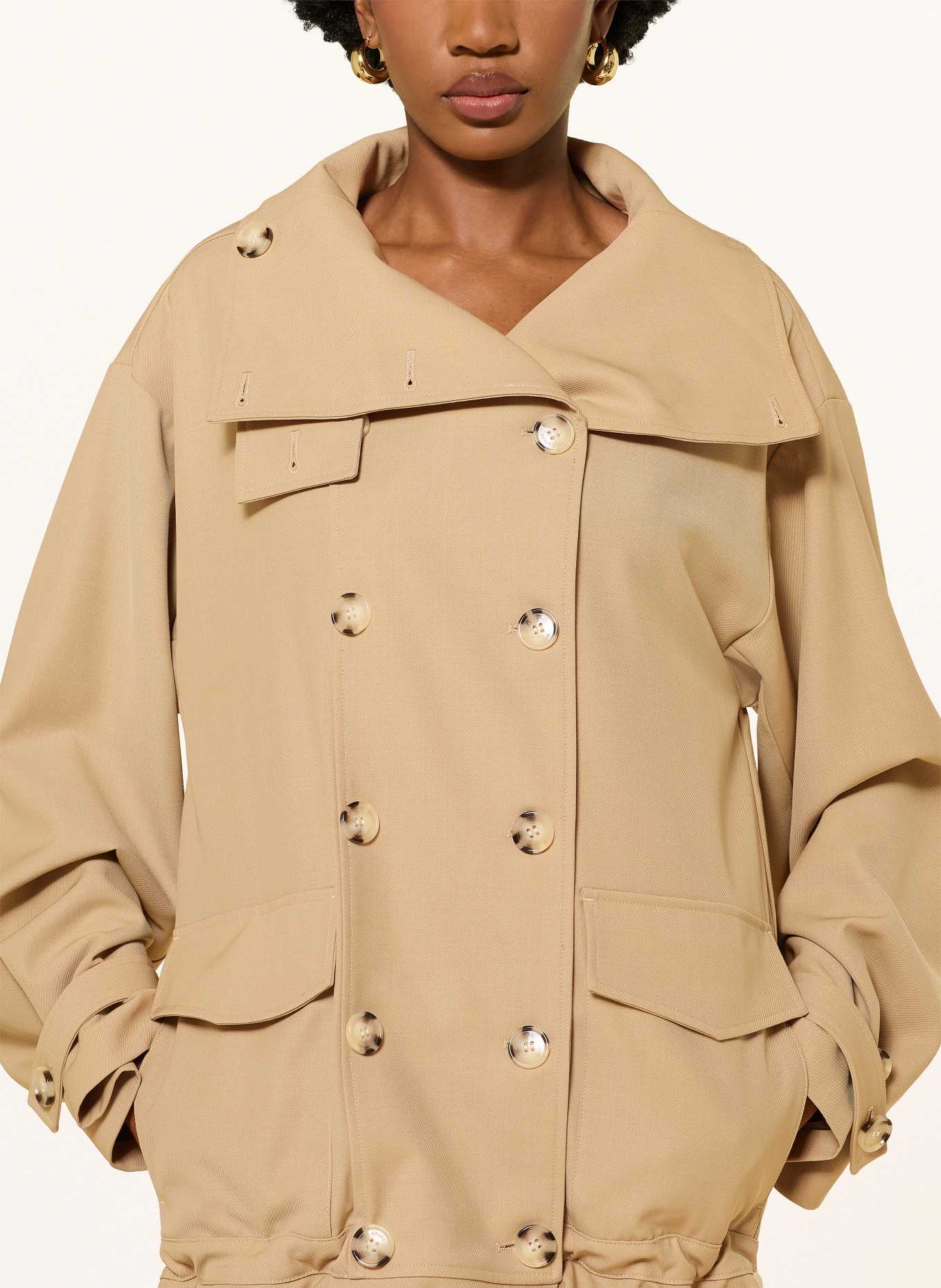 ARAKII Trenchcoat mit Rüschen: BEIGE