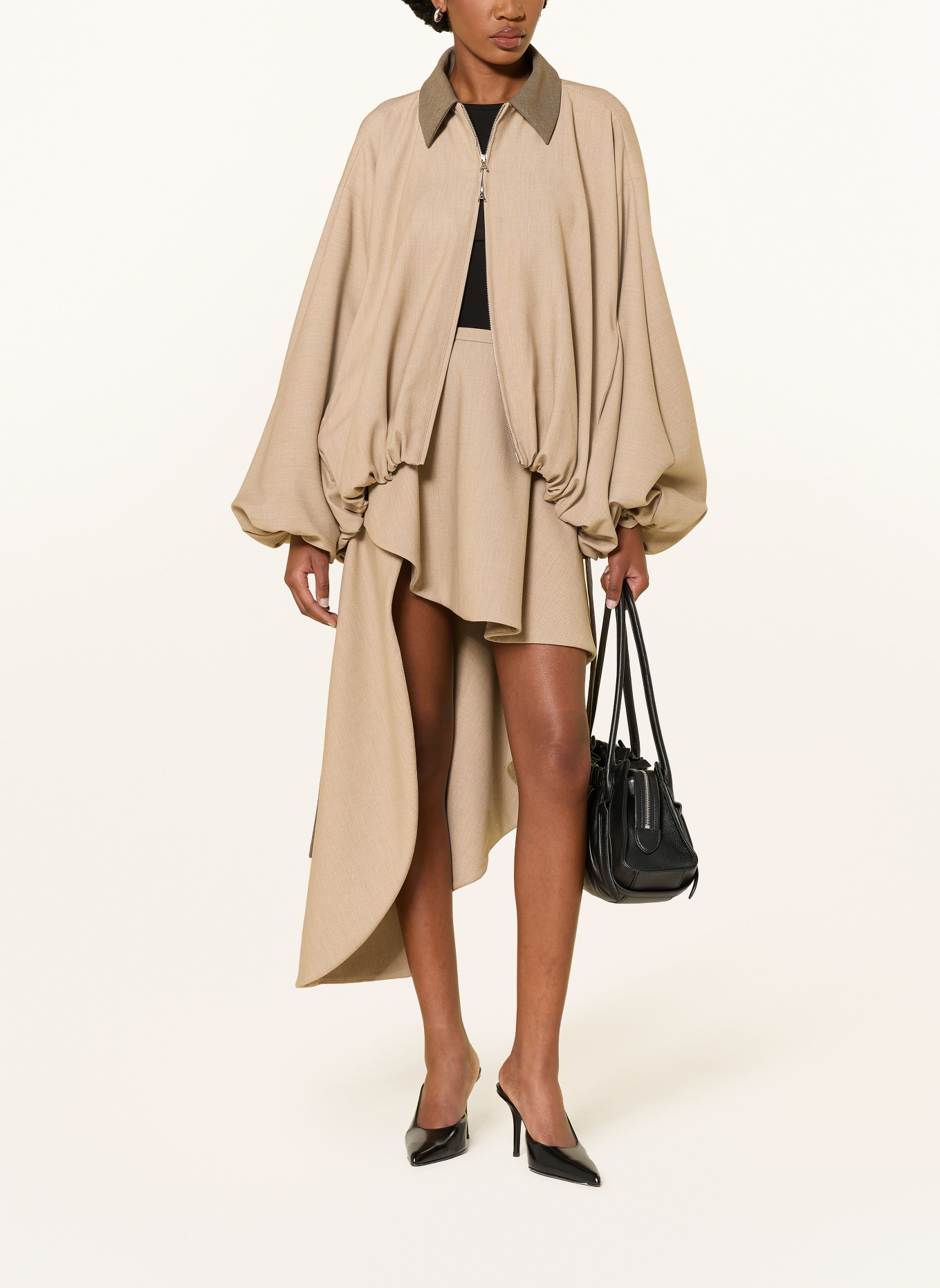 ARAKII Overjacket: BEIGE / TAUPE