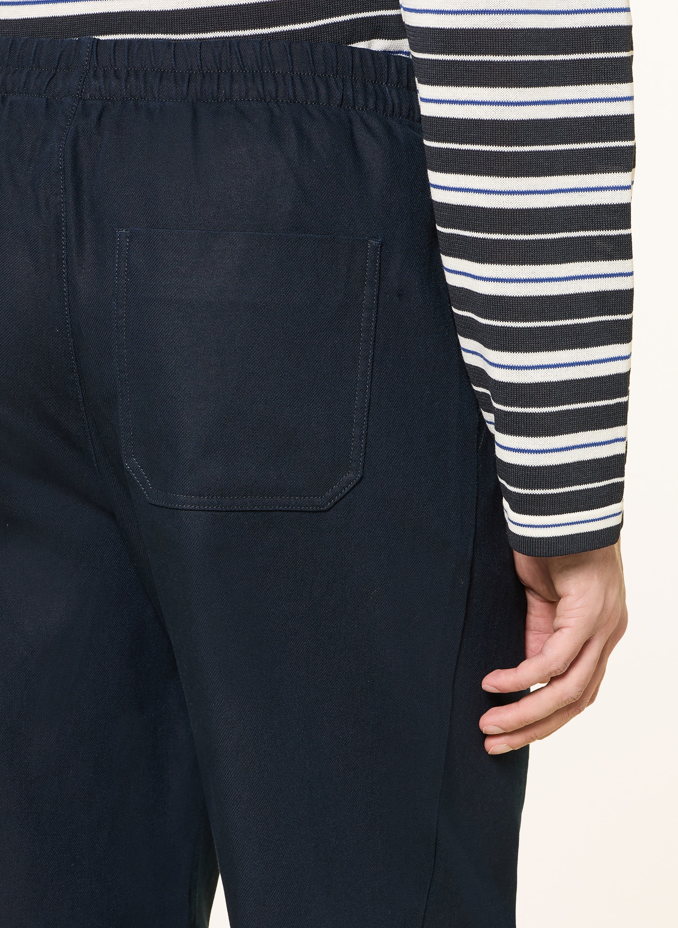 ARKET Regular-Fit Chinos: DARK BLUE