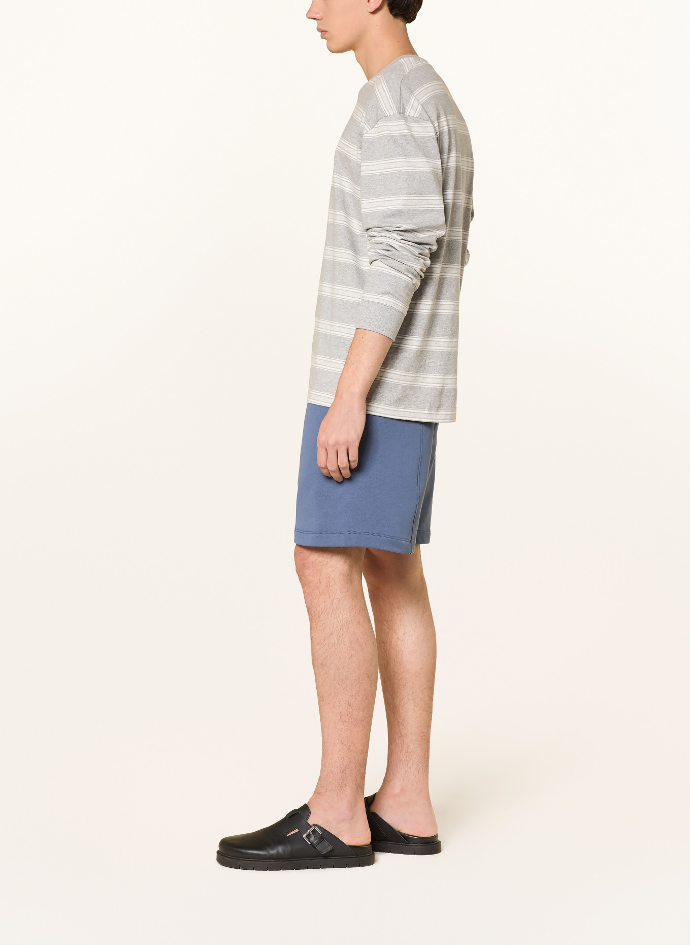 ARKET Sweatshorts: BLAU