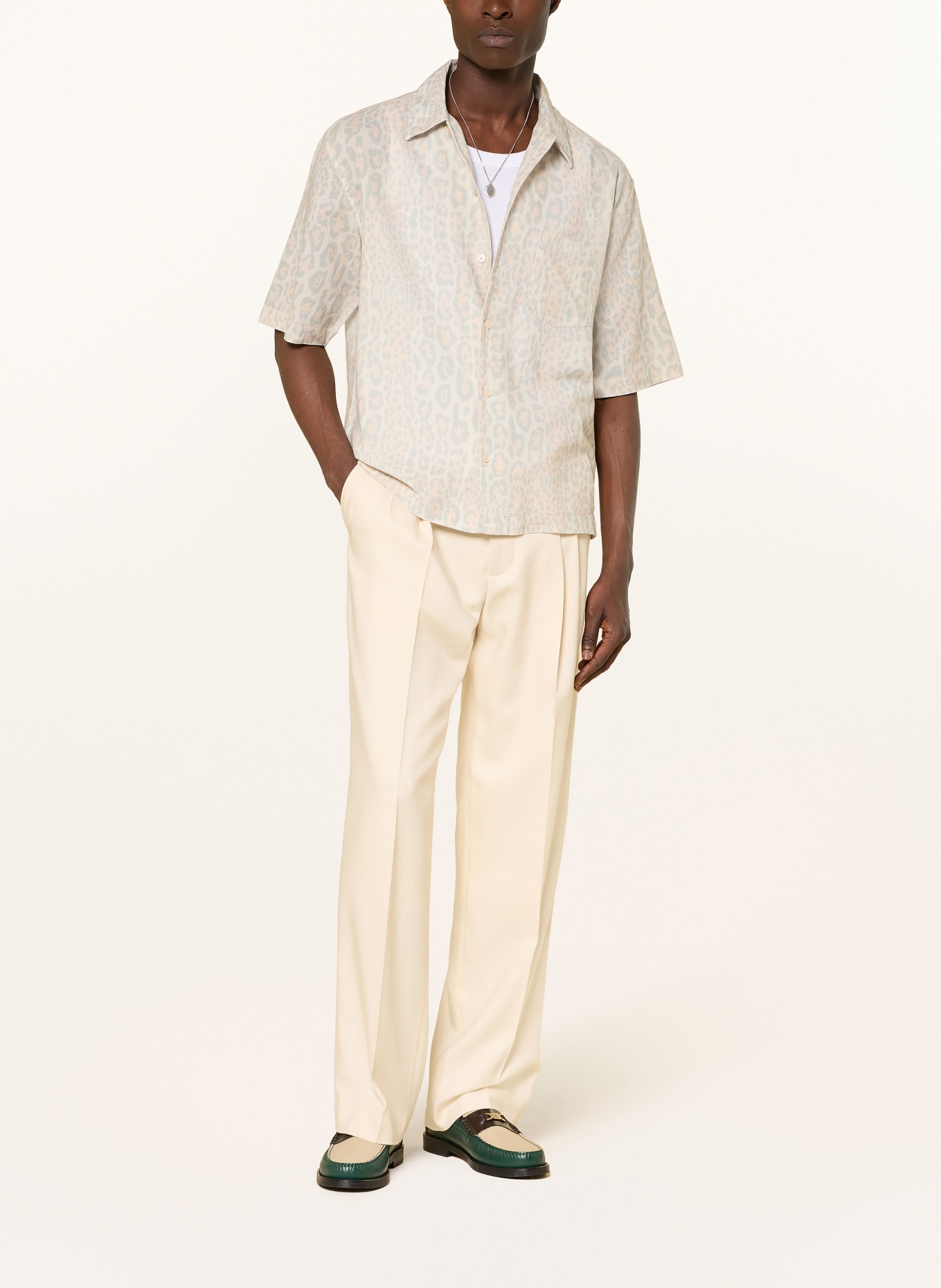 ALLSAINTS Chemise à manches courtes CRUZ LEO, coupe oversize: ÉCRU / BLEU CLAIR