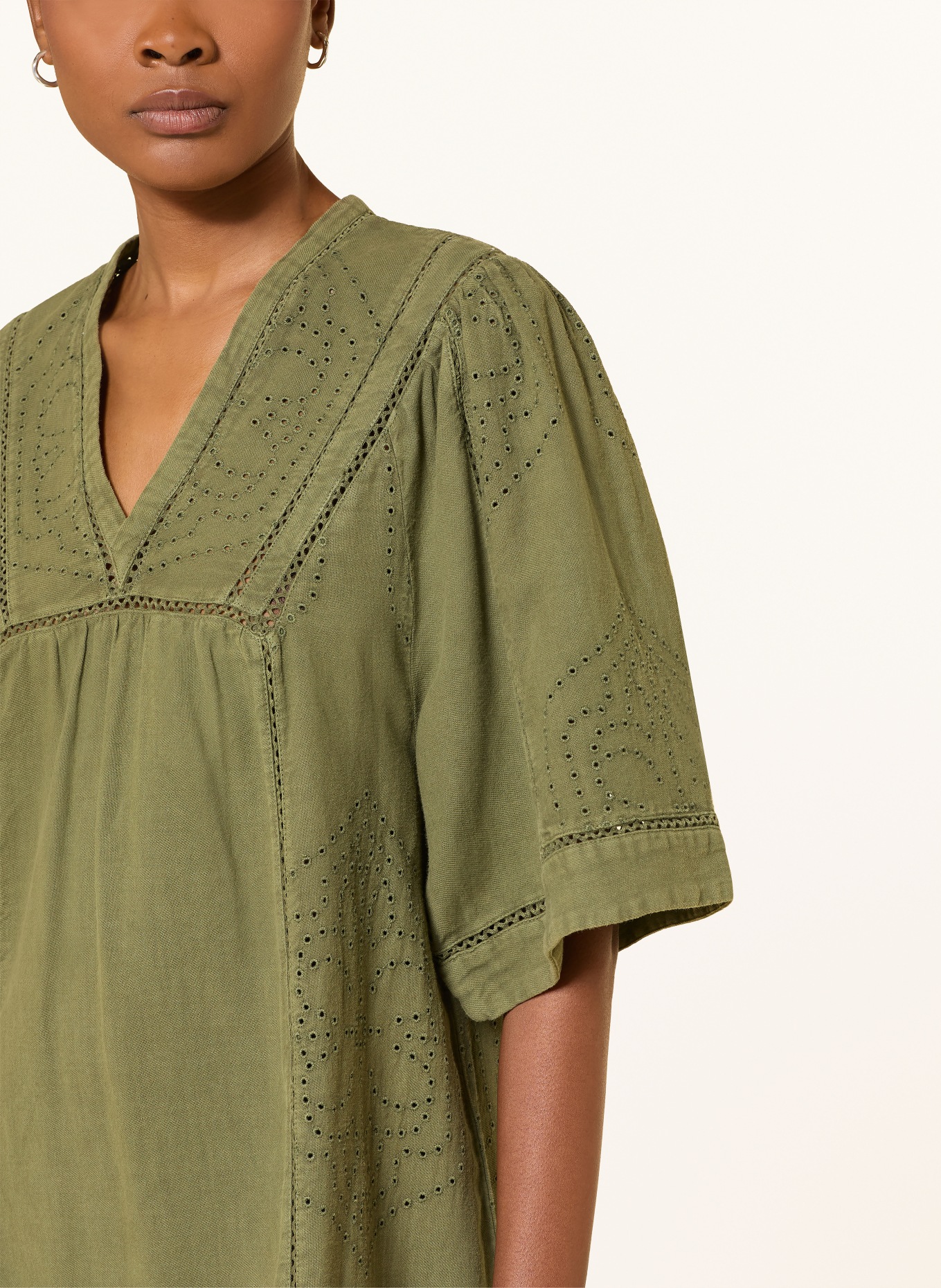 ba&sh Kleid GINA mit 3/4-Arm und Lochspitze: OLIV