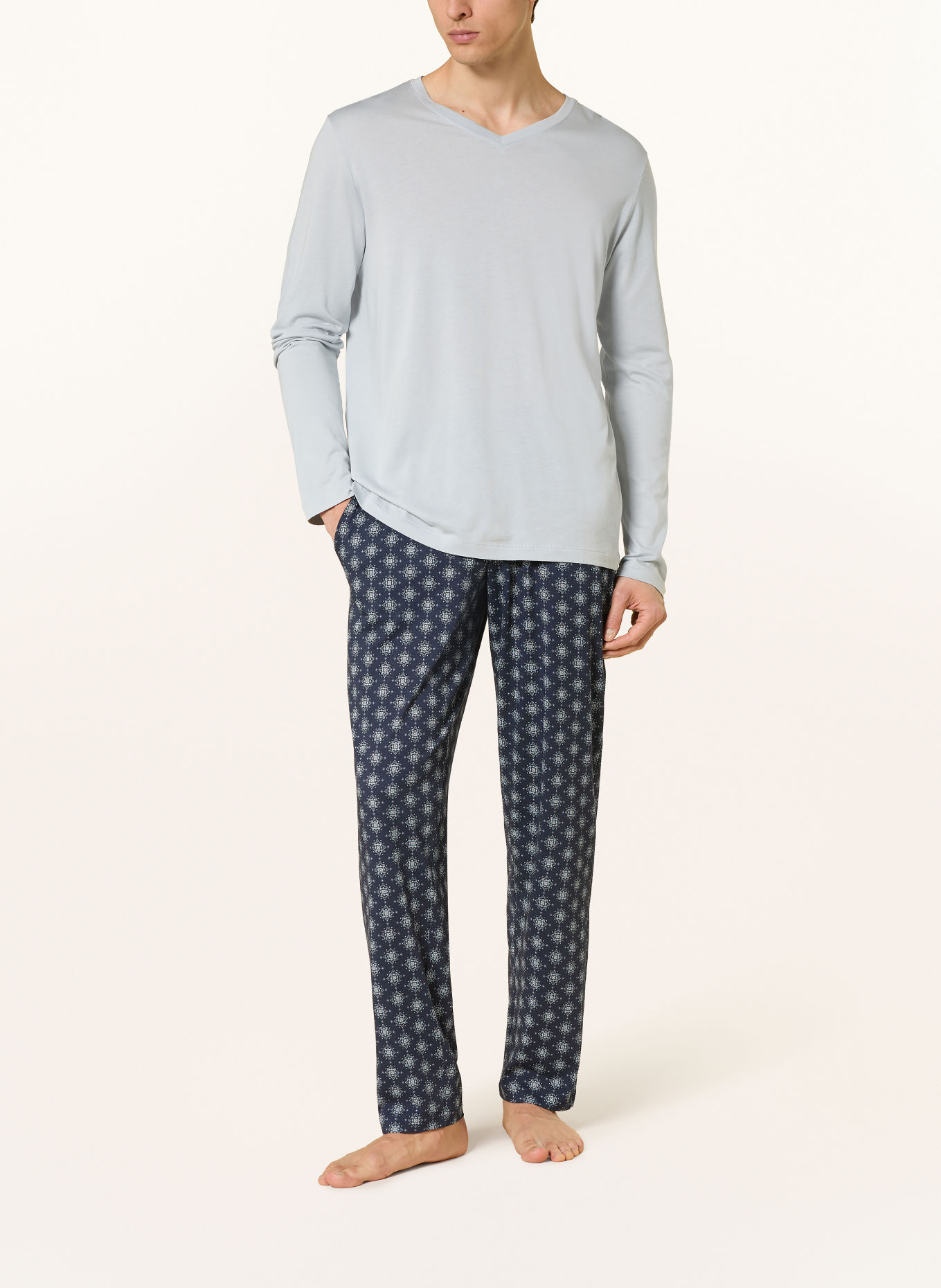 HANRO Pyjama NIGHT & DAY: LICHTBLAUW / DONKERBLAUW