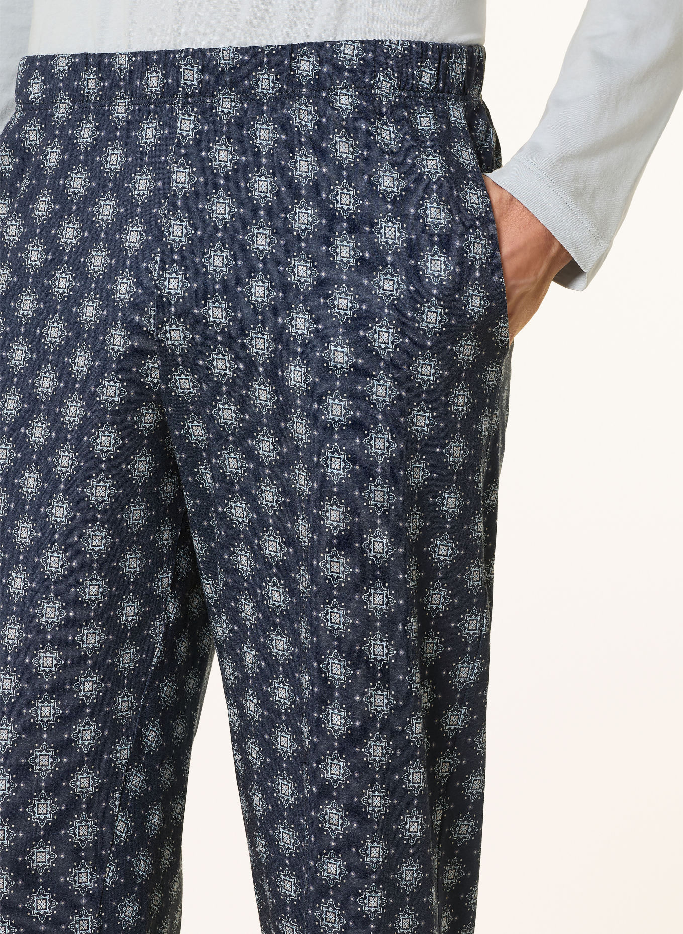 HANRO Pyjama NIGHT & DAY: LICHTBLAUW / DONKERBLAUW