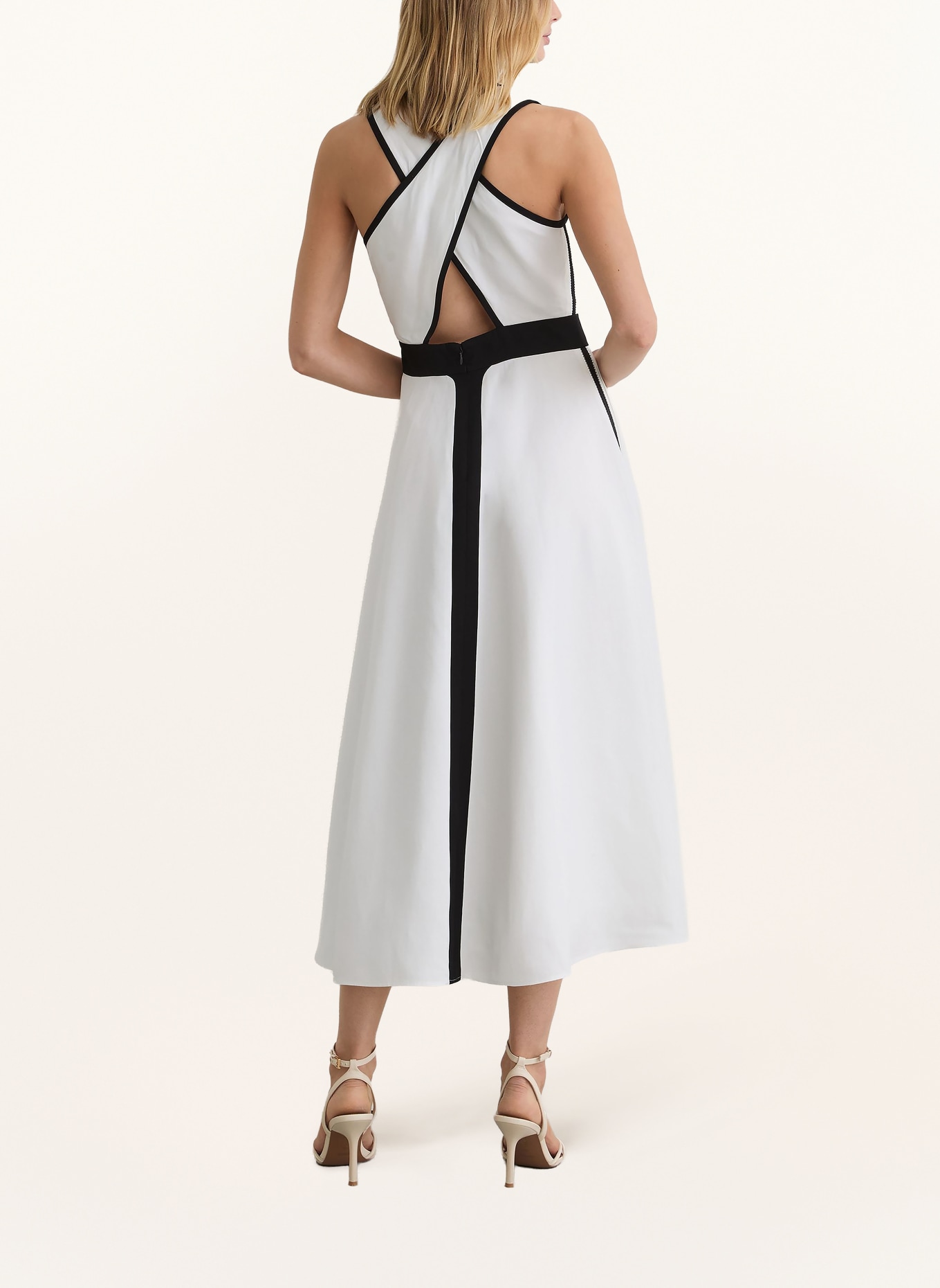 REISS Rochie NOVA: ALB / NEGRU