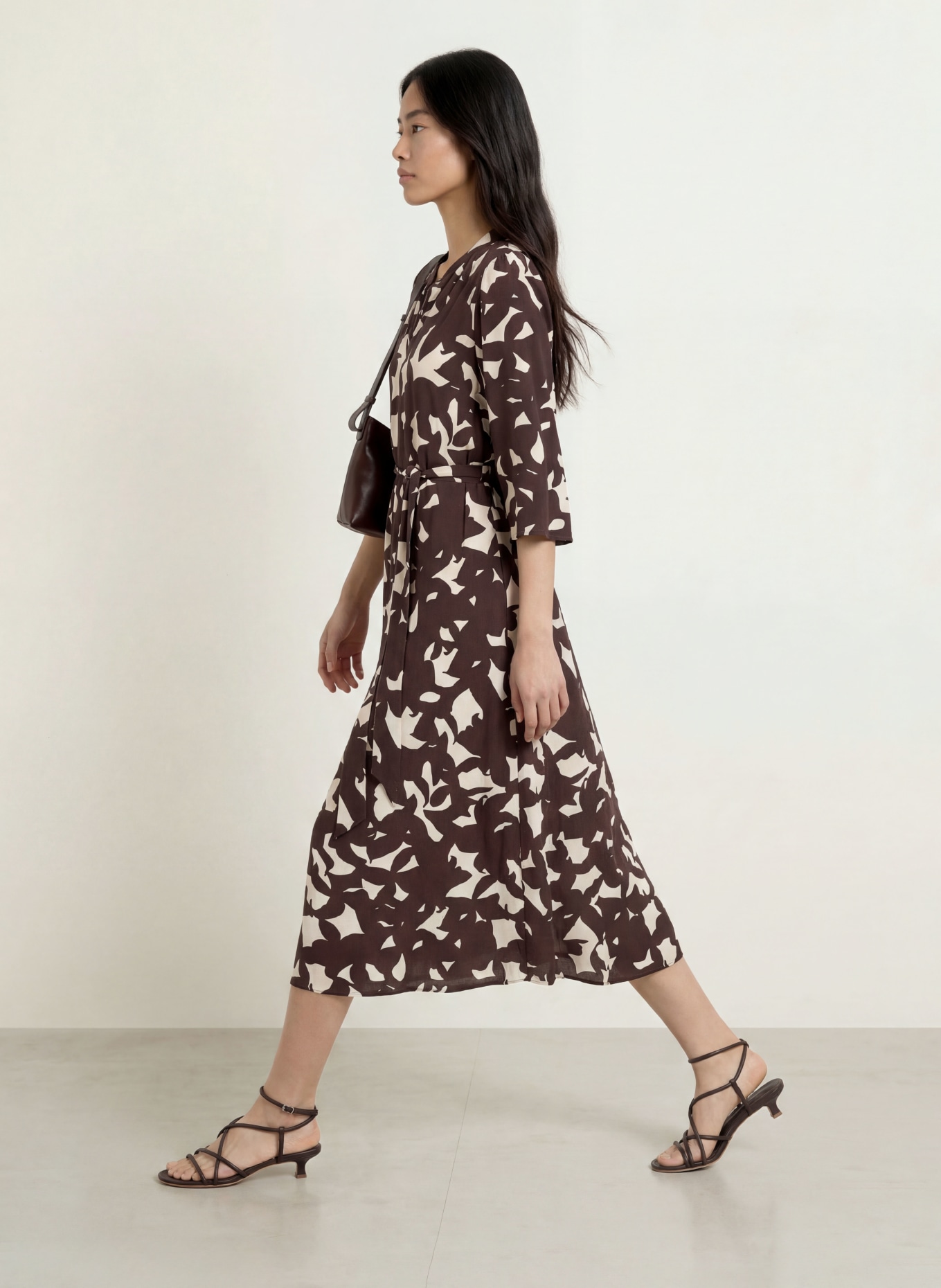 MORE & MORE Kleid mit 3/4-Arm: DUNKELBRAUN / WEISS