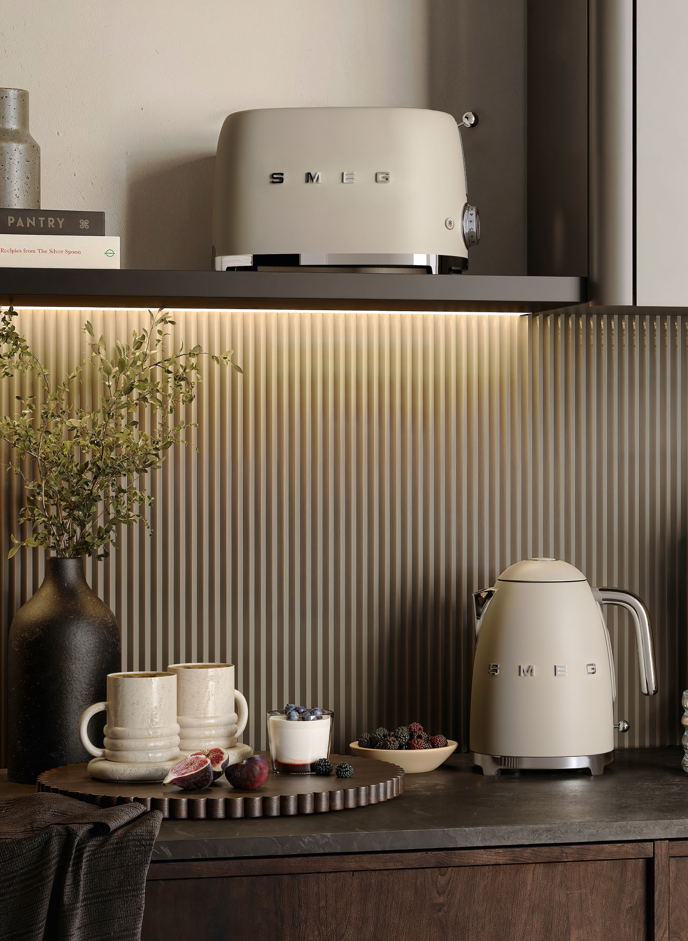SMEG Toaster TSF01: BEIGE / SILBER