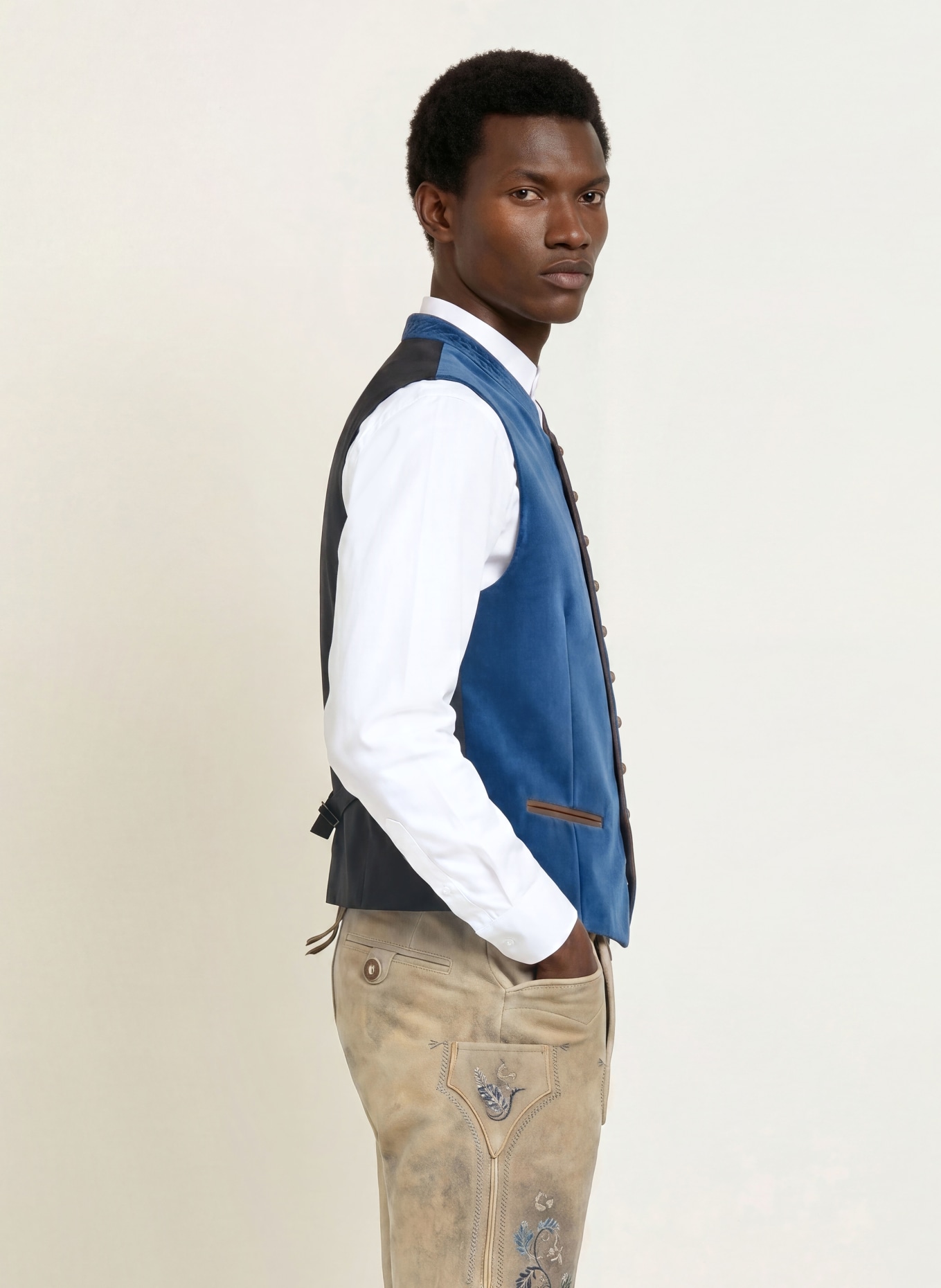 Hammerschmid Gilet traditionnel ALBRECHT en velours: BLEU / NOIR