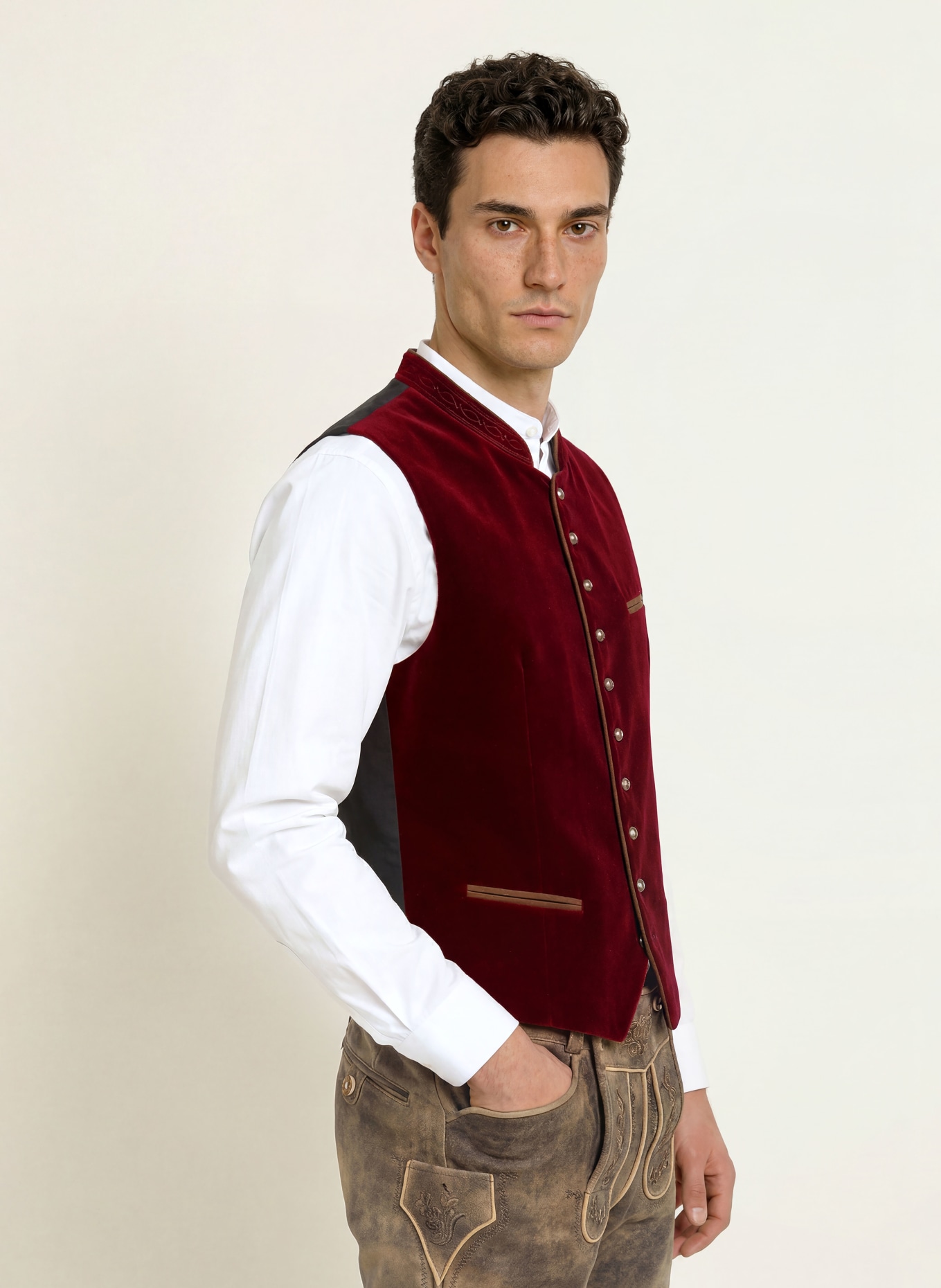 Hammerschmid Trachten waistcoat ALBRECHT made of velvet: DARK RED / BLACK