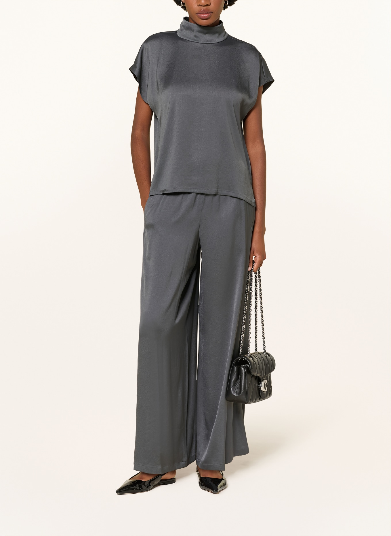 DRYKORN Blusenshirt ALARIA_1 aus Satin: DUNKELGRAU