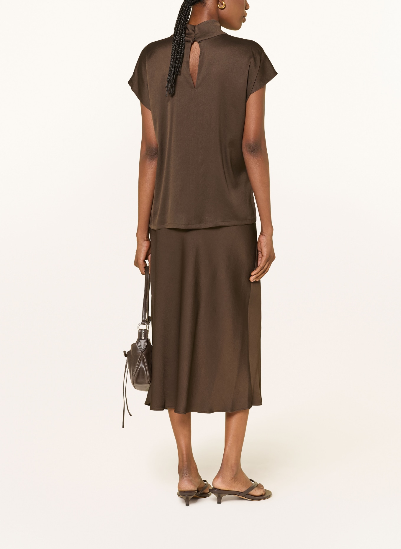 DRYKORN Blusenshirt ALARIA_1 aus Satin: DUNKELBRAUN