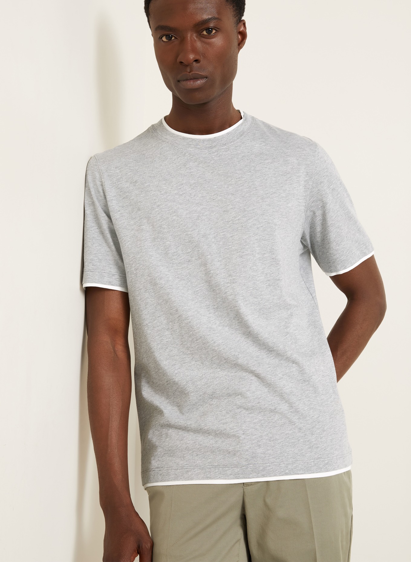 BRUNELLO CUCINELLI T-shirt: JASNOCZARY / BIAŁY