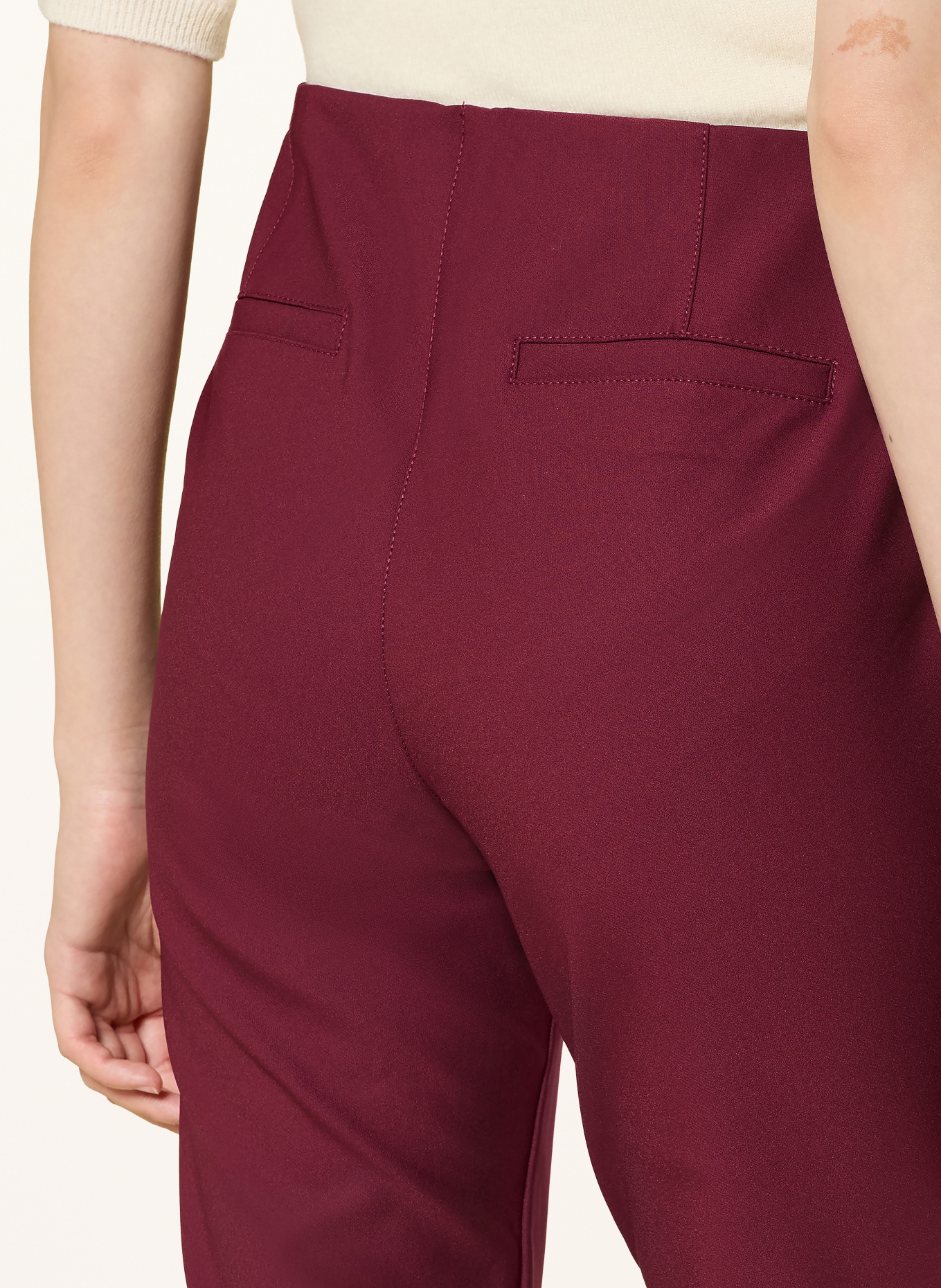 Betty Barclay Hose: DUNKELROT