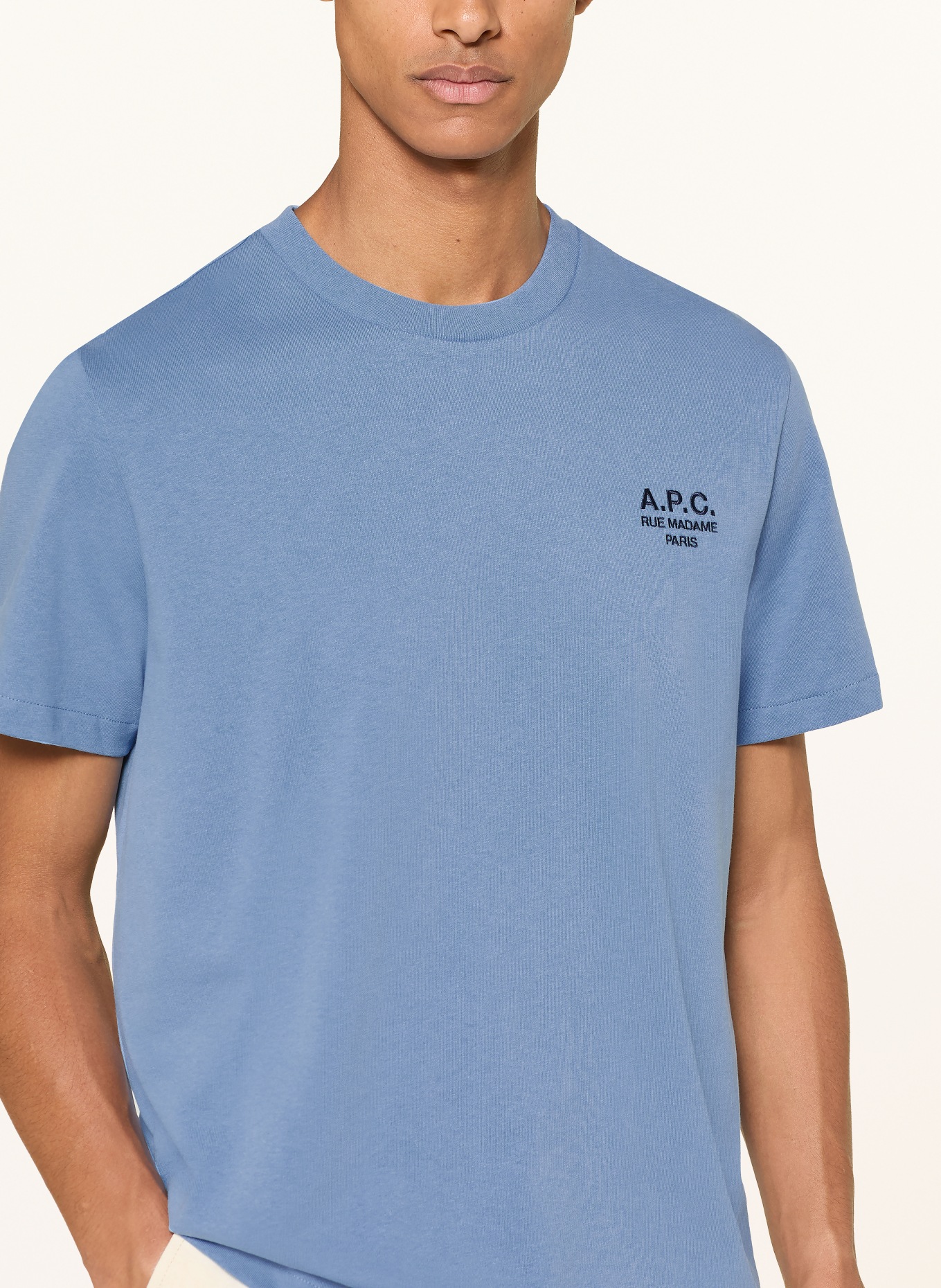 A.P.C. T-shirt: LICHTBLAUW