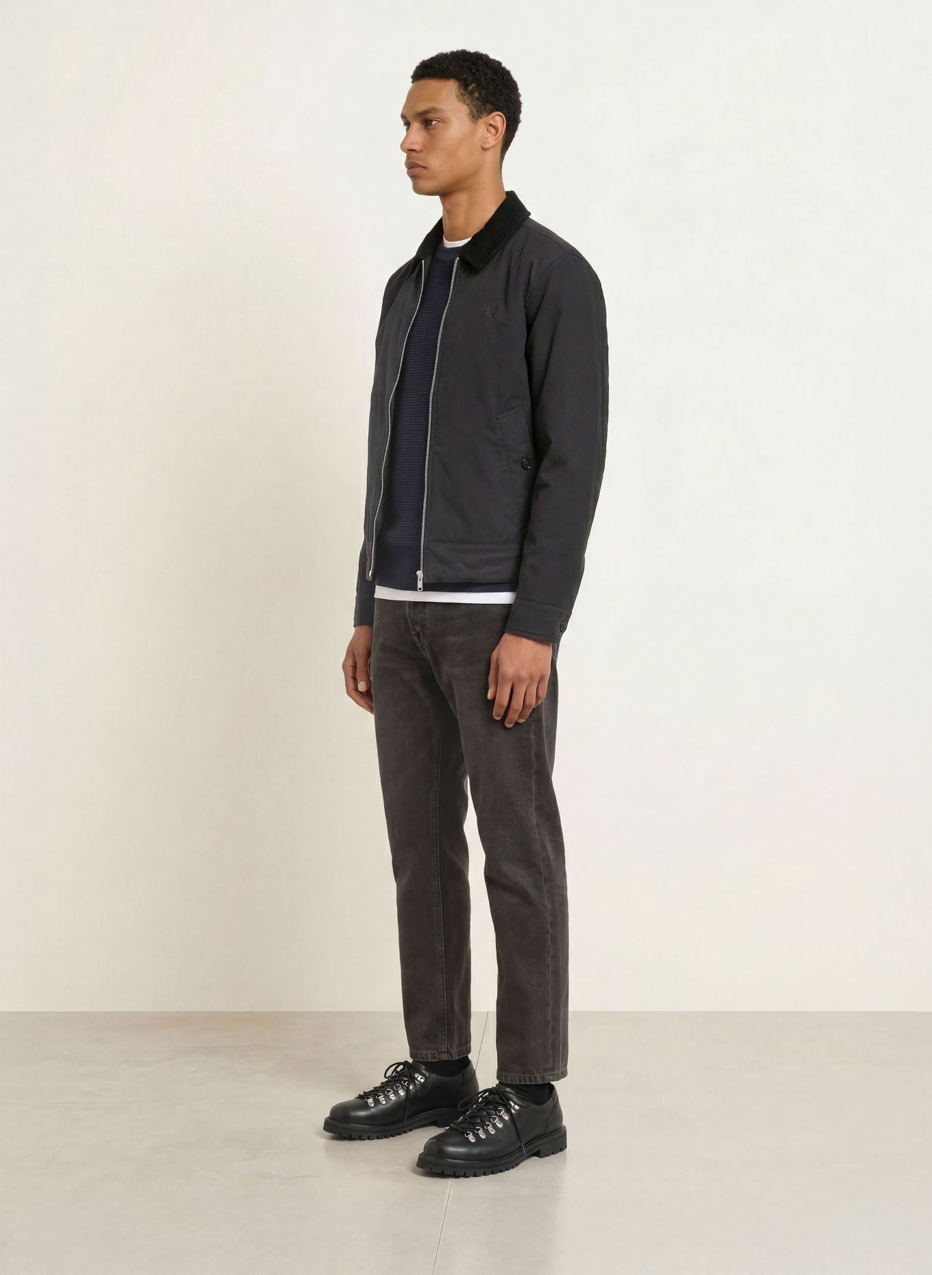 FRED PERRY Jacke: SCHWARZ