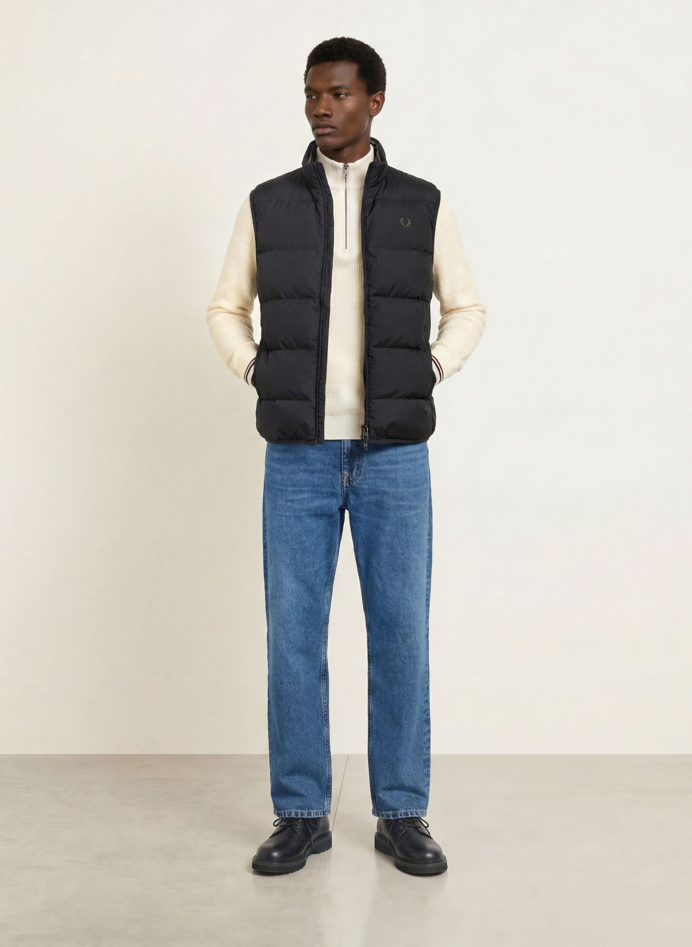 FRED PERRY Quilted vest: BLACK