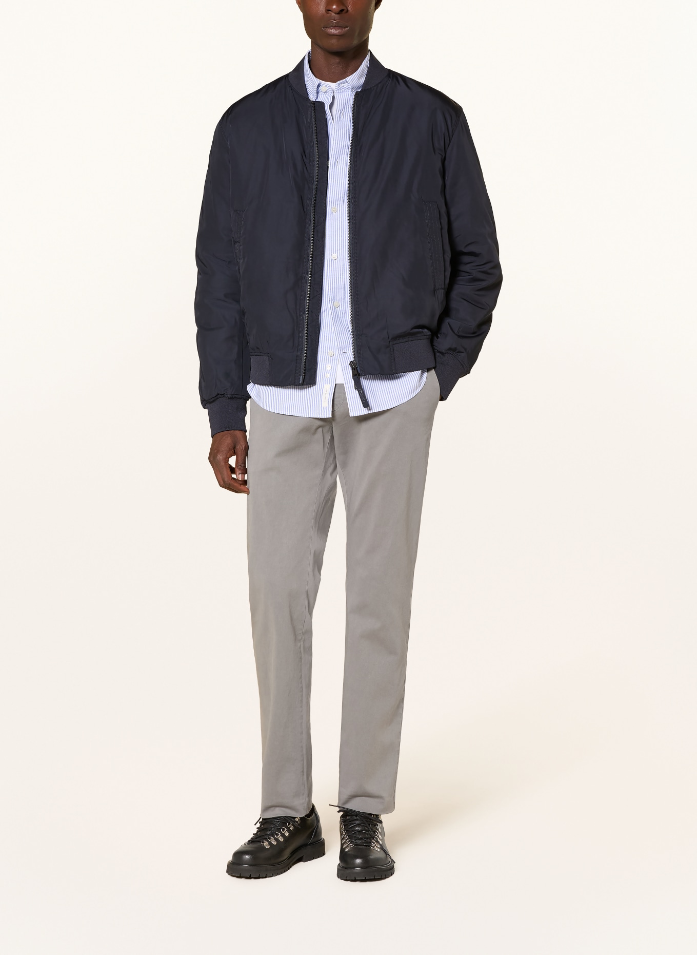 CLOSED Chino kalhoty CLIFTON TRUE Regular Fit: ŠEDÁ