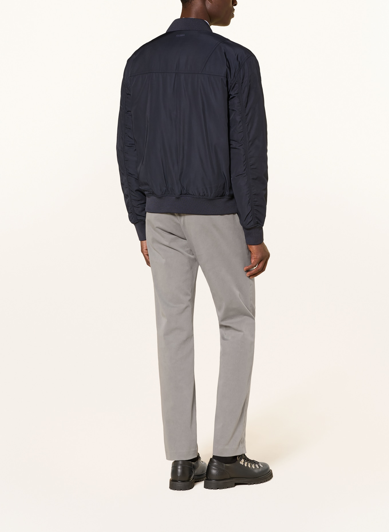 CLOSED Chino kalhoty CLIFTON TRUE Regular Fit: ŠEDÁ